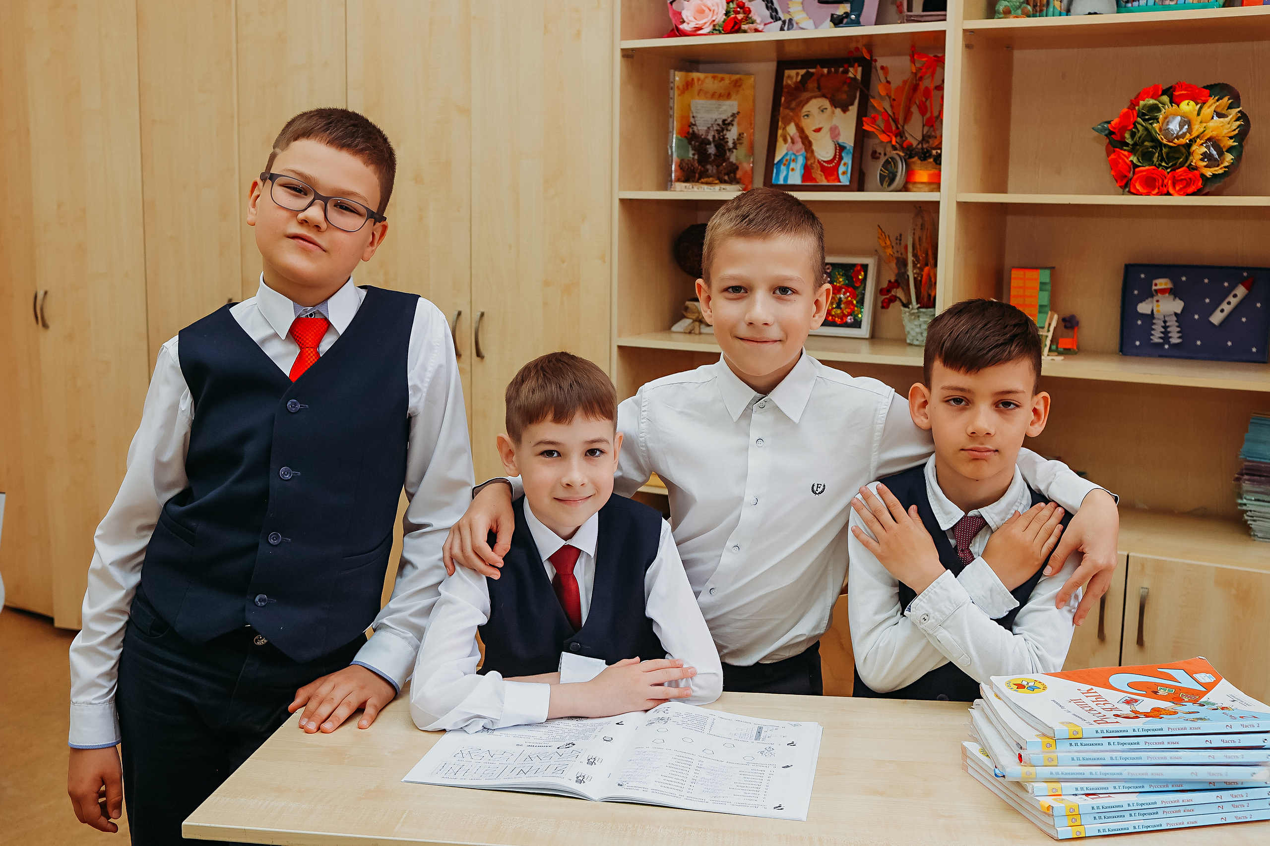 2 класс. Семейный фотограф Тюмень, фотограф на роды Салмина Мария