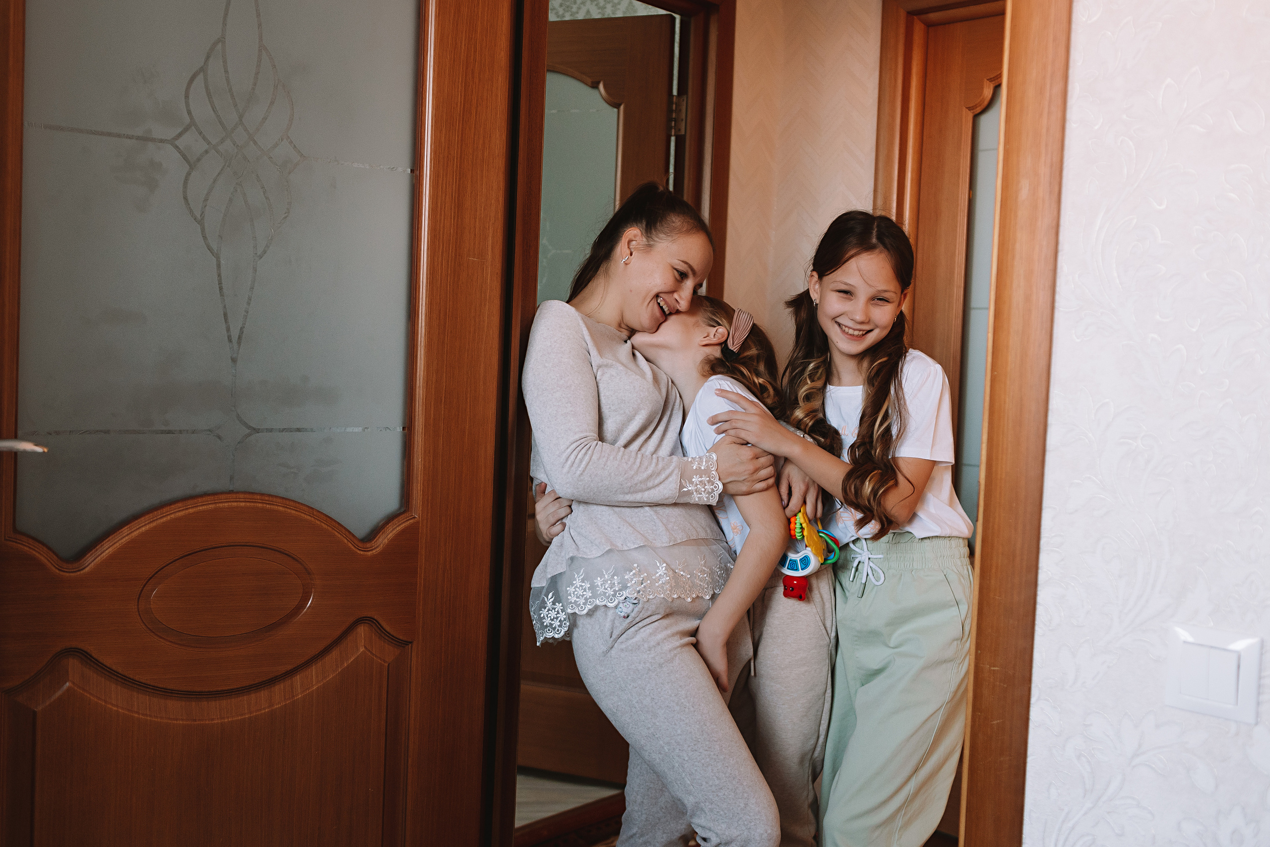 Большая семья (17 человек в частном доме, 2 часа). Семейный фотограф Тюмень, фотограф на роды Салмина Мария