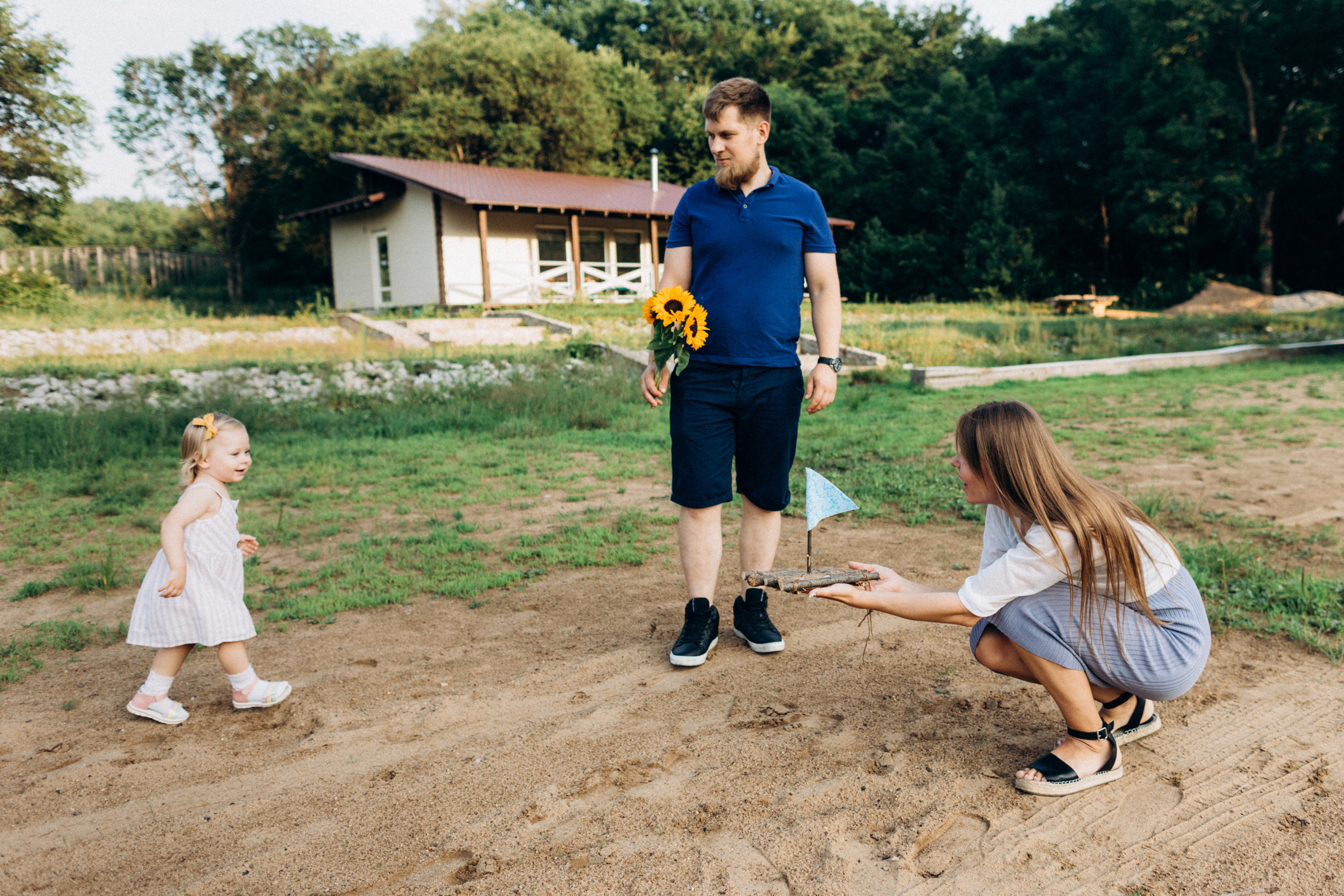 Закатная прогулка Вики Димы и Ульяны. Семейный фотограф в Краснодаре Анна Пасик