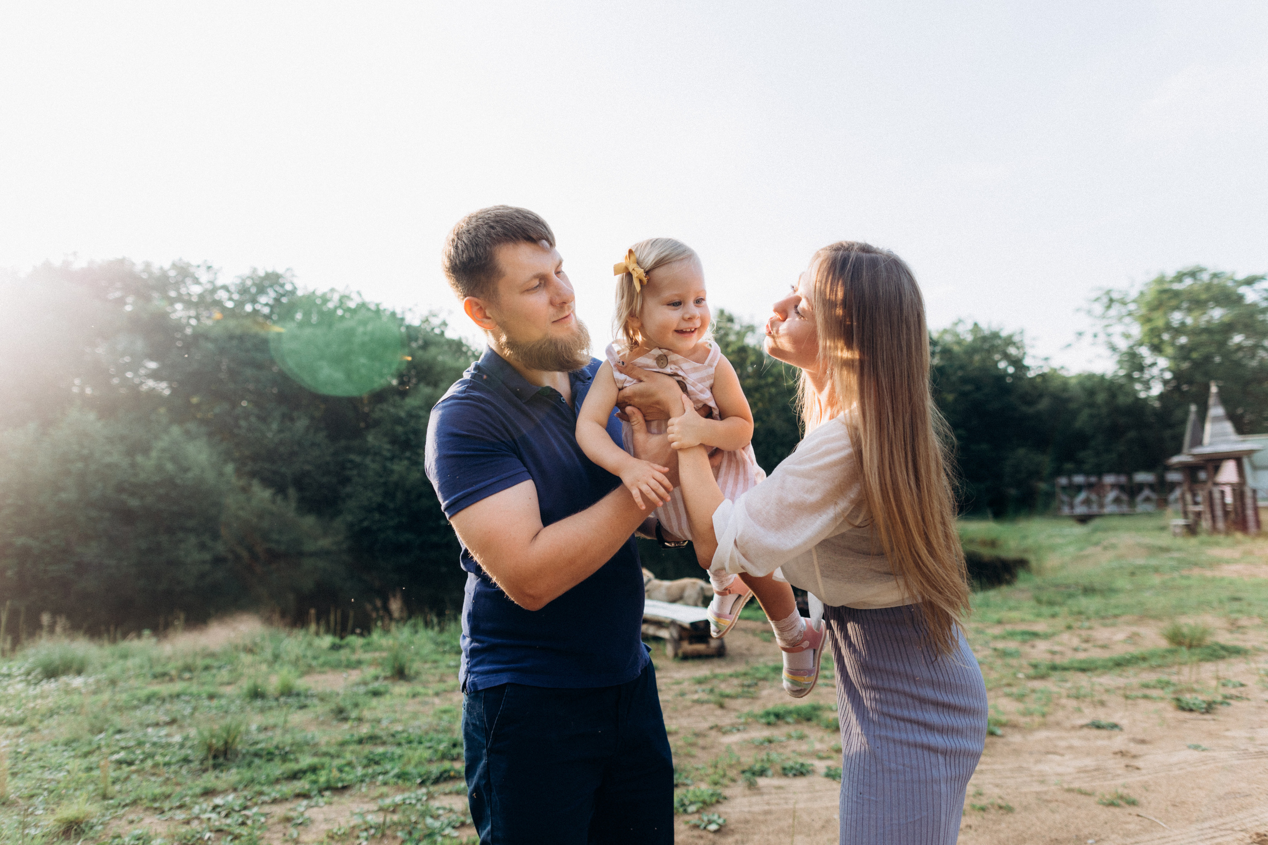 Закатная прогулка Вики Димы и Ульяны. Семейный фотограф в Краснодаре Анна Пасик