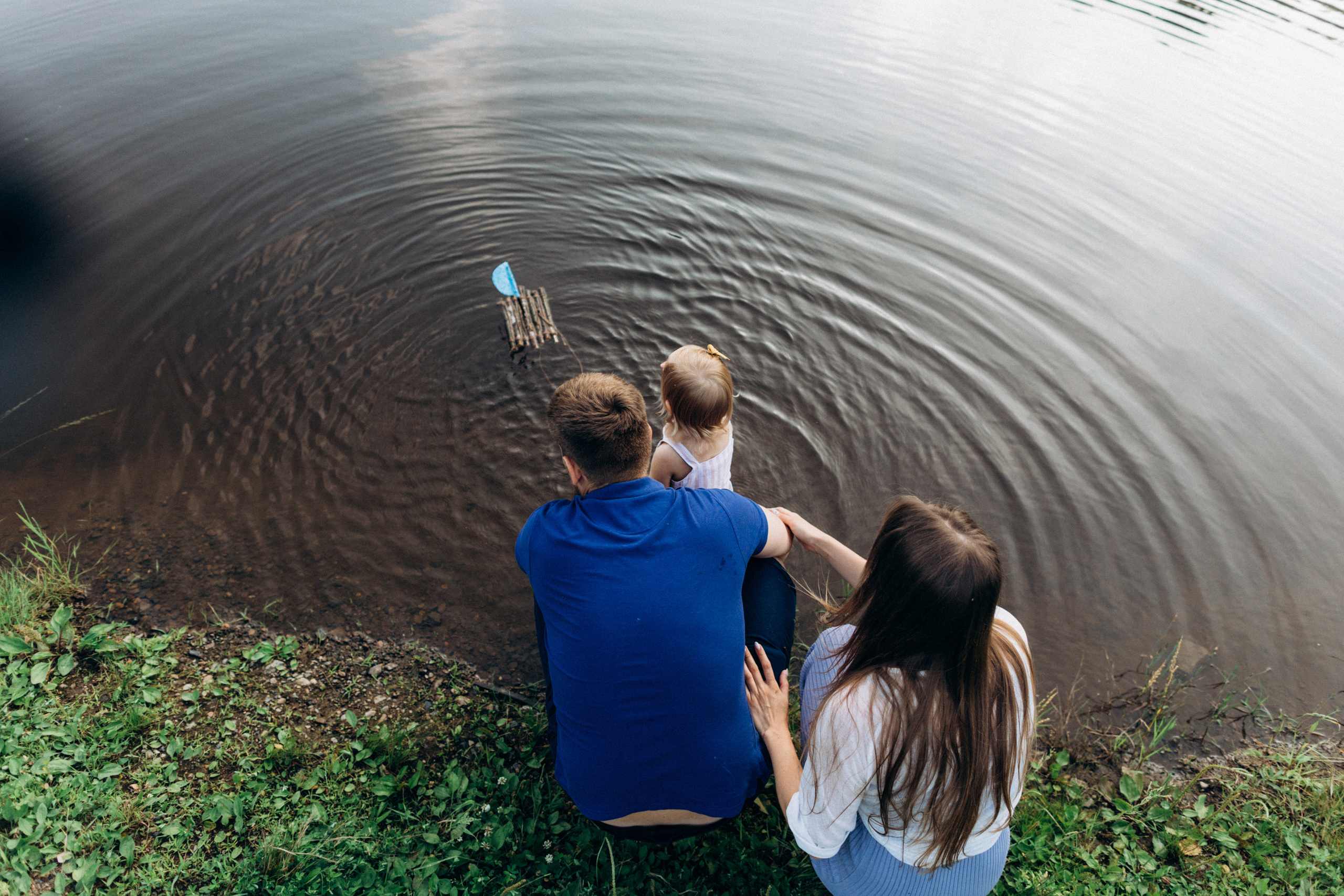 Закатная прогулка Вики Димы и Ульяны. Семейный фотограф в Краснодаре Анна Пасик