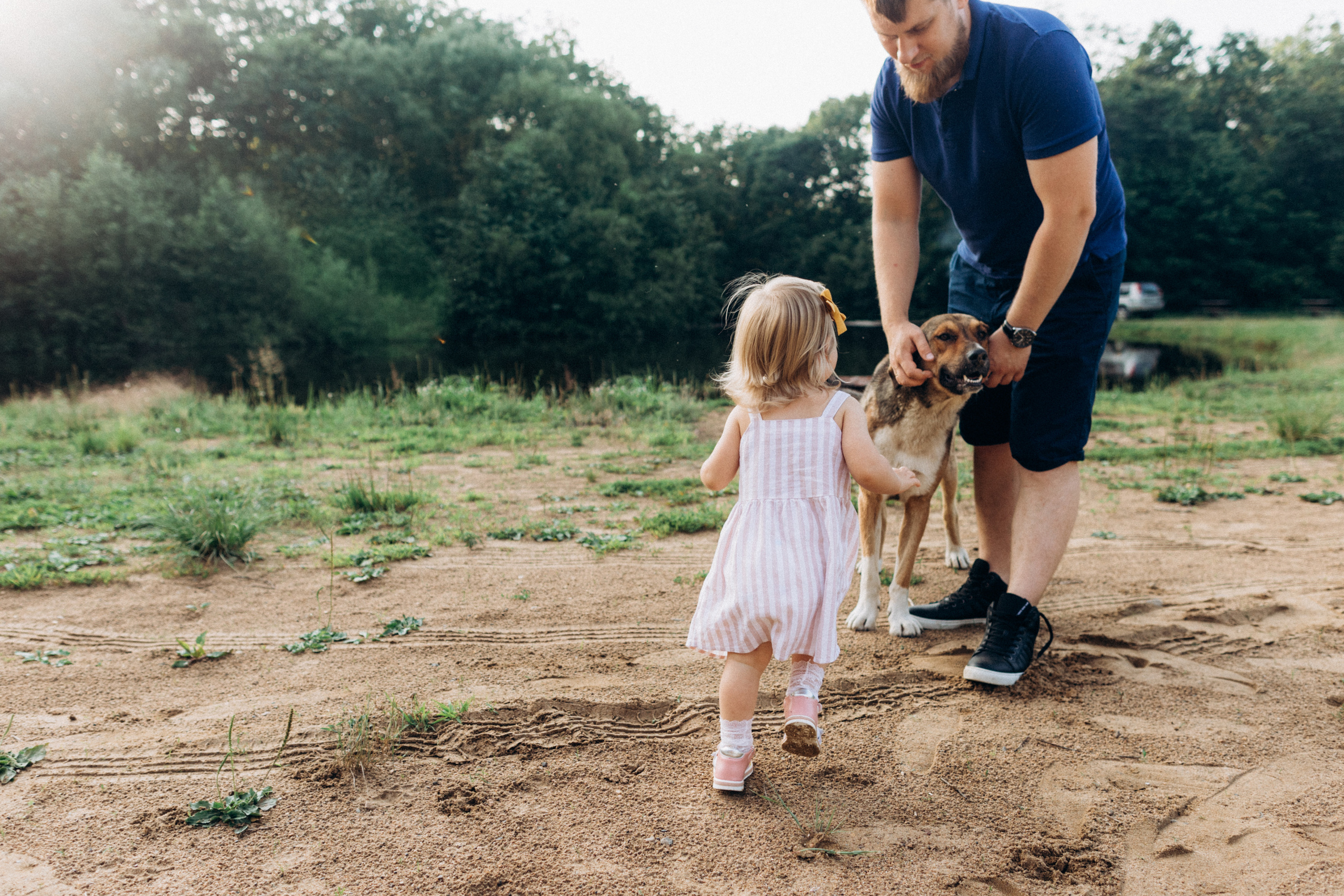 Закатная прогулка Вики Димы и Ульяны. Семейный фотограф в Краснодаре Анна Пасик