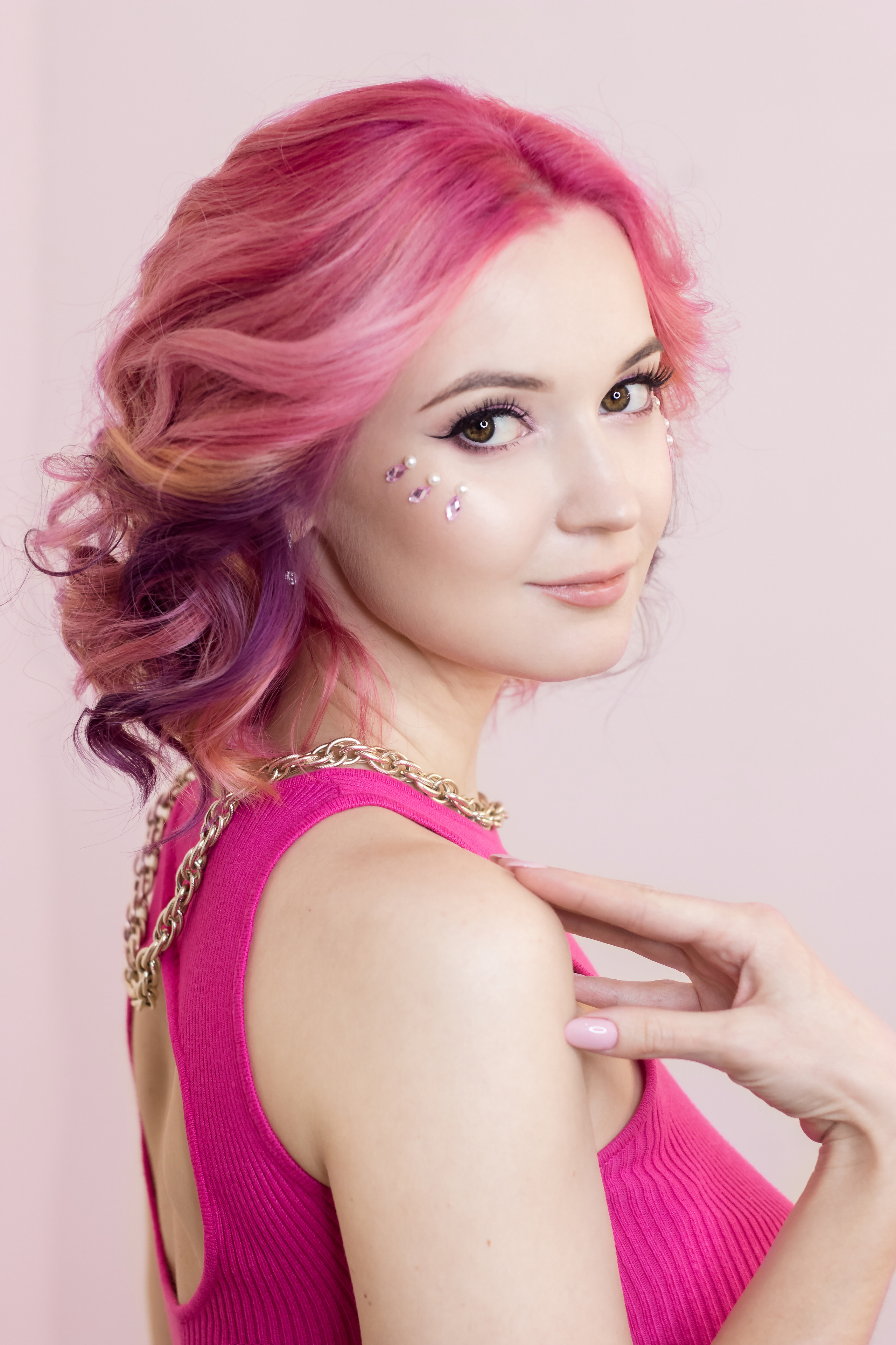 Салон красоты. Креативное окрашивание, визаж. Фотограф Мария Винницкая