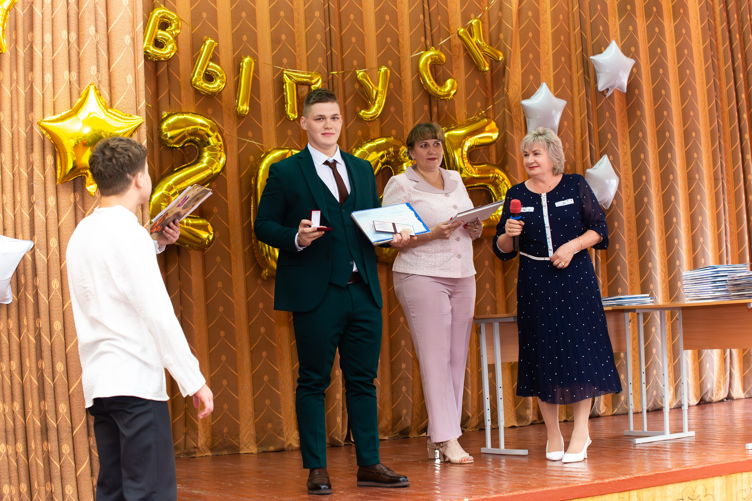 Вручение дипломов 2025 9 ШКОЛА МЦЕНСК. ТВОЙ АЛЬБОМ / ТВОИ ПРАВИЛА