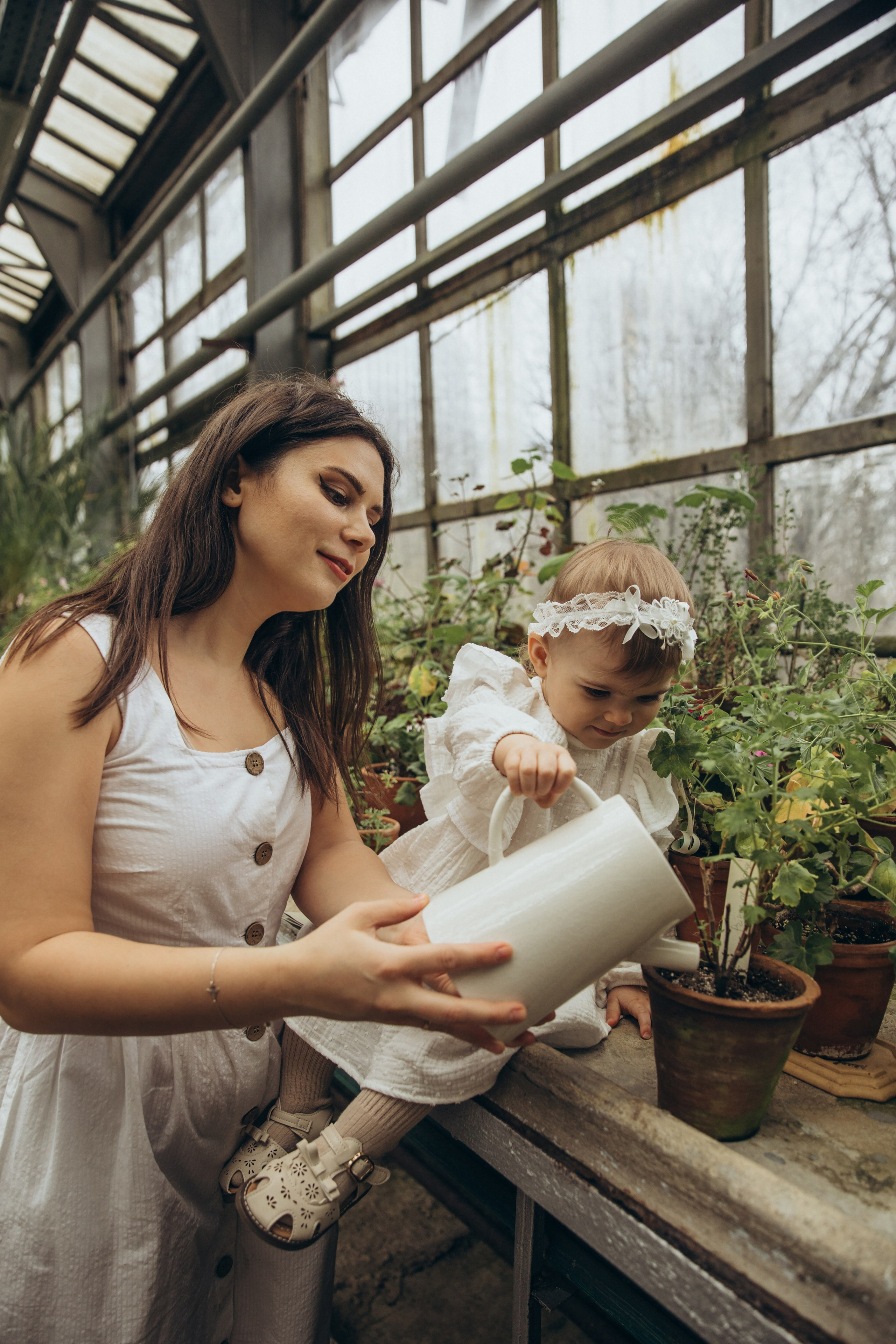 Мама и дочь оранжерея. Свадебный и семейный фотограф Москва и Московская область