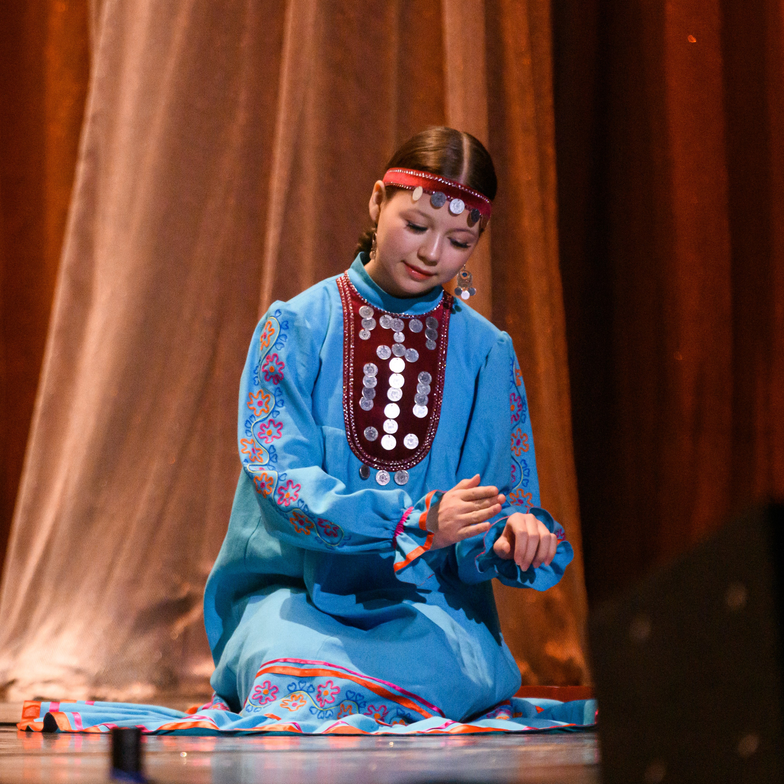 23 апреля, часть 1, БКЗ Октябрьский, г. Санкт-Петербург. Золотое яблочко