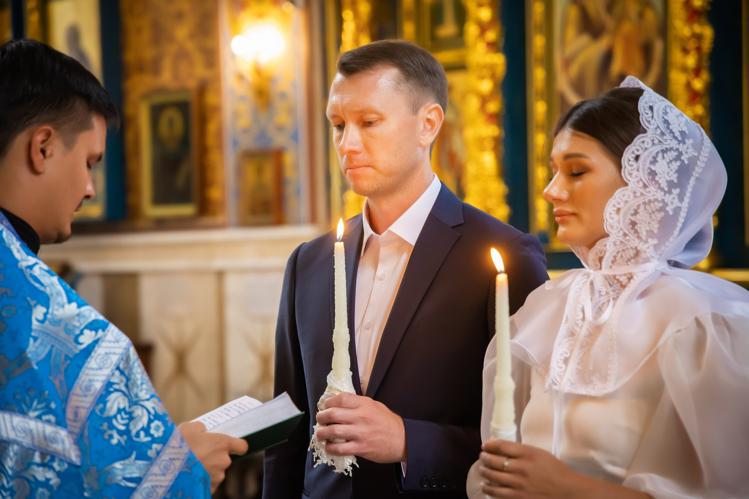 В Храме. Семейный и Свадебный фотограф в Астане Александр Астапов