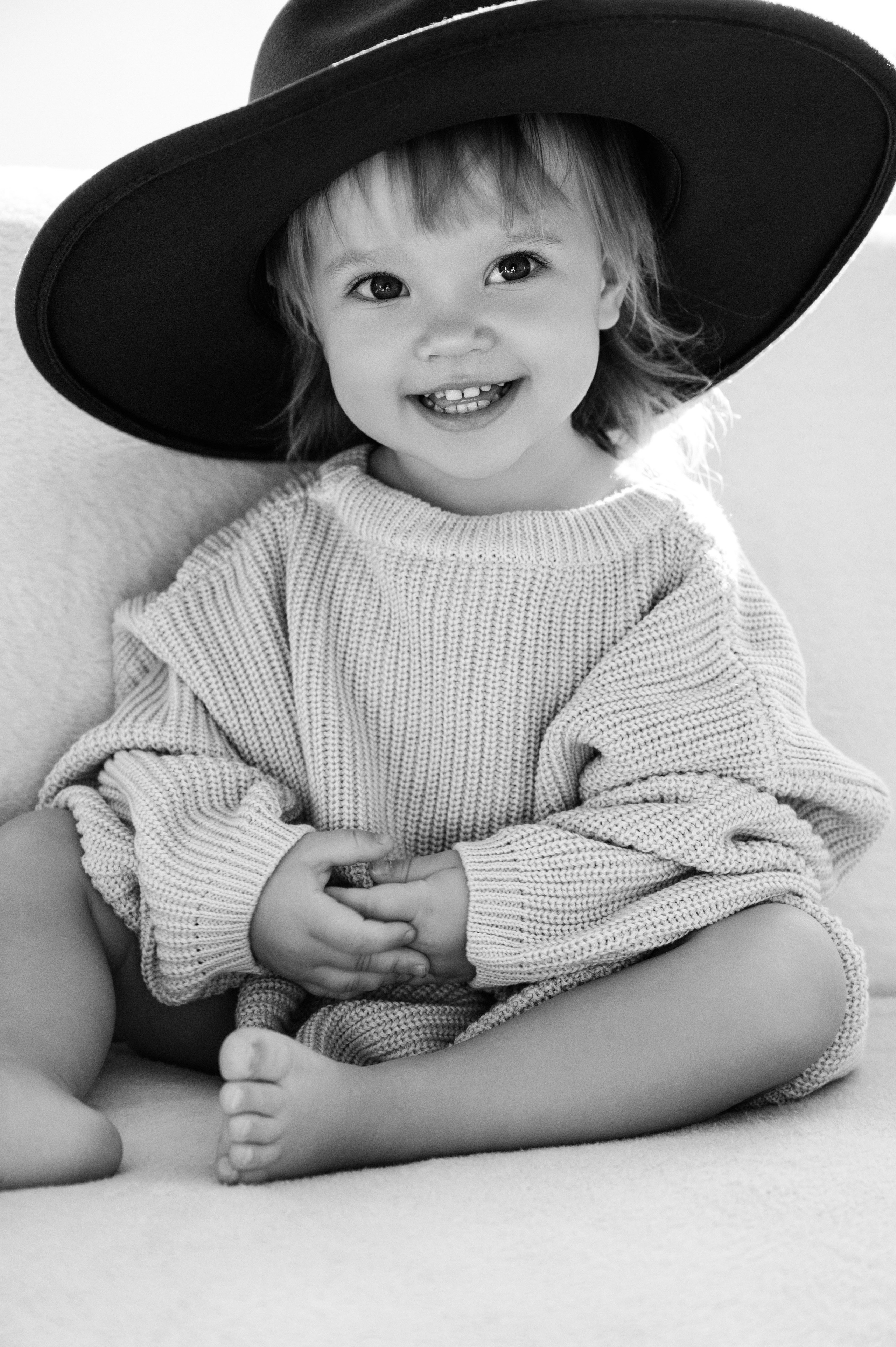 Семейная фотосессия. Профессиональный фотограф беременности в СПБ. Стильные фотосессии беременности в стиле минимализм и классическая фотография