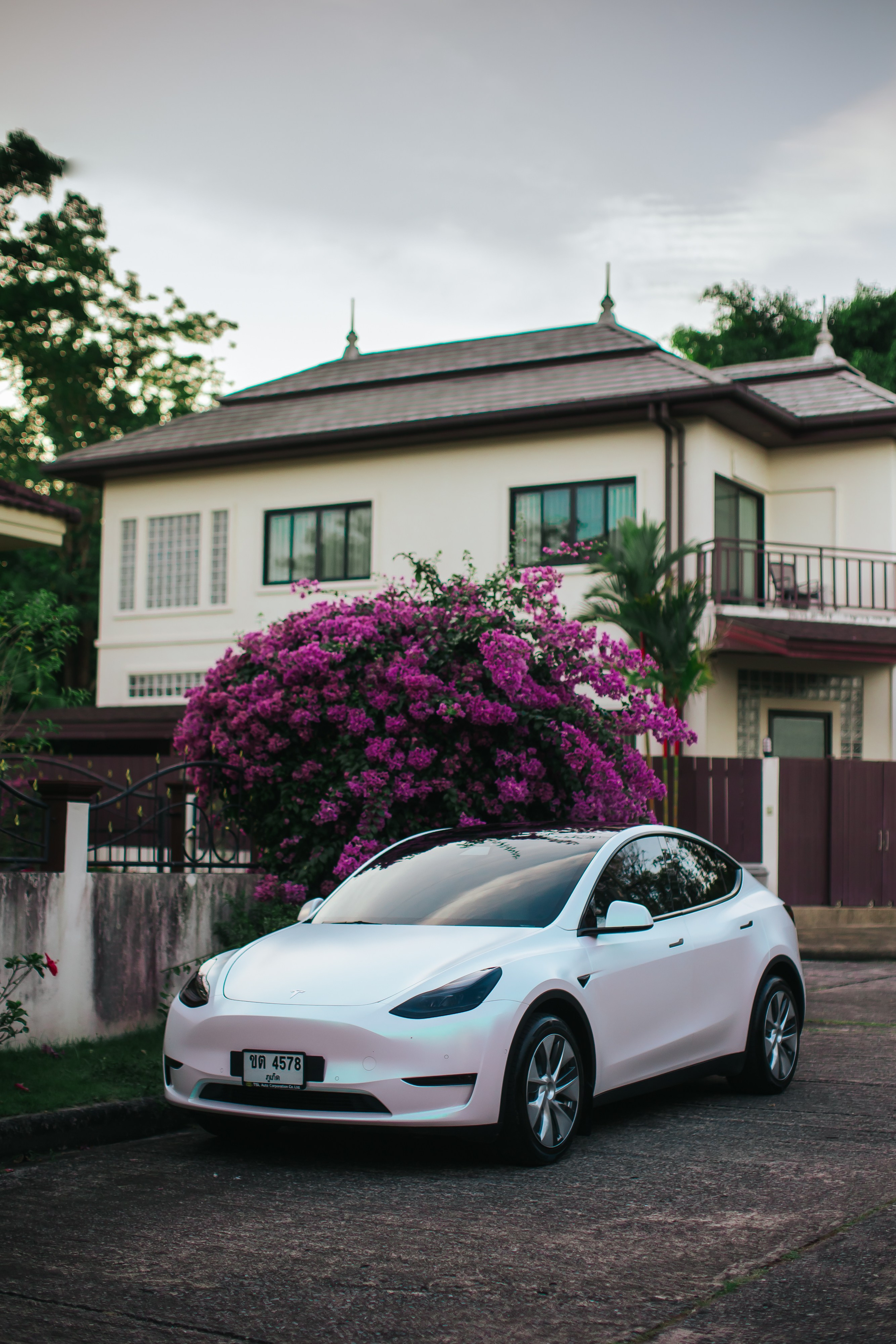 Tesla Model 3 Pearl. Фотограф в на Пхукете Сергей Войлоков