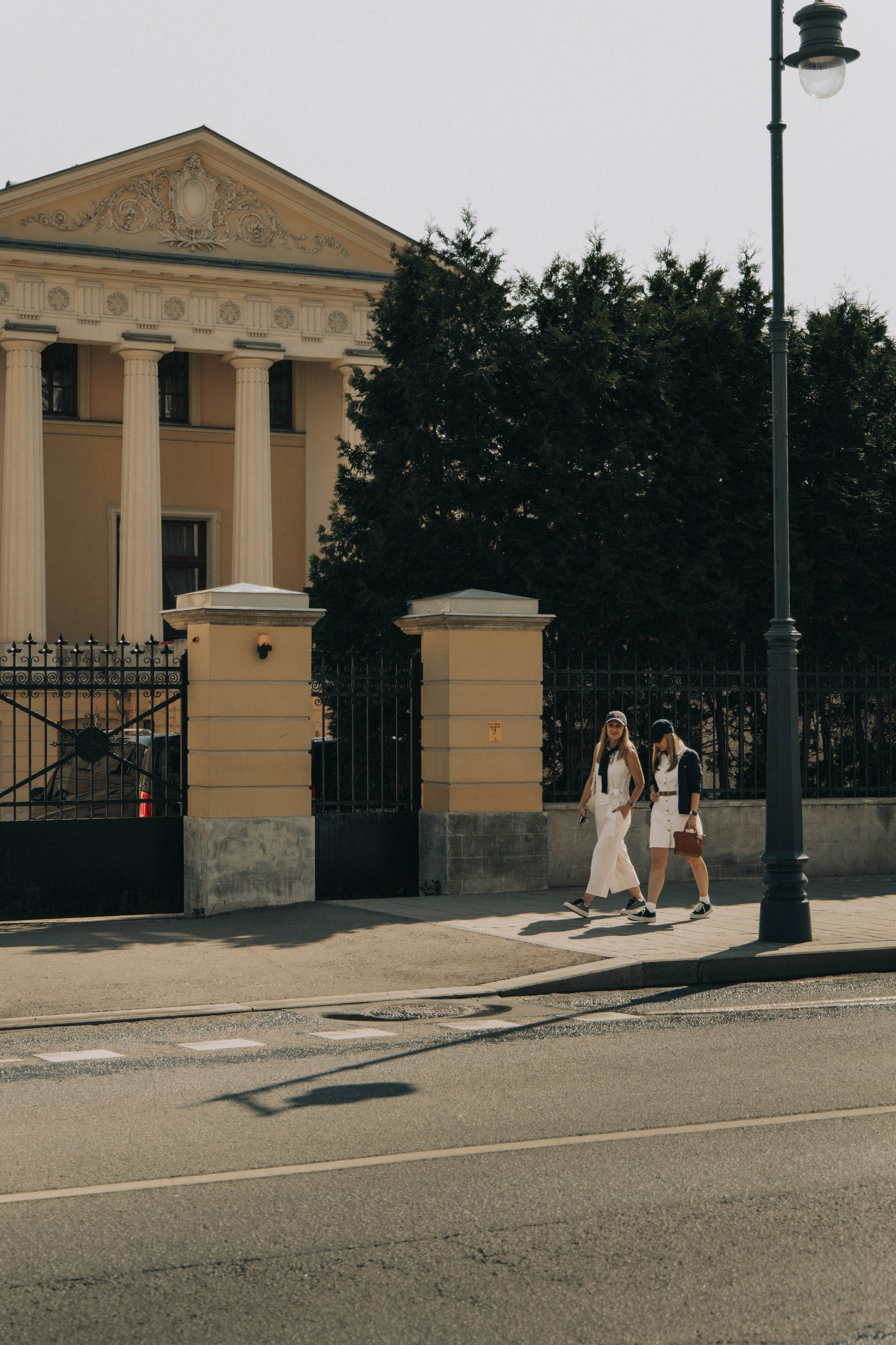 Прогулка Лиза и Марина. Фотограф lifestylе в Москве Пшеничная Анастасия