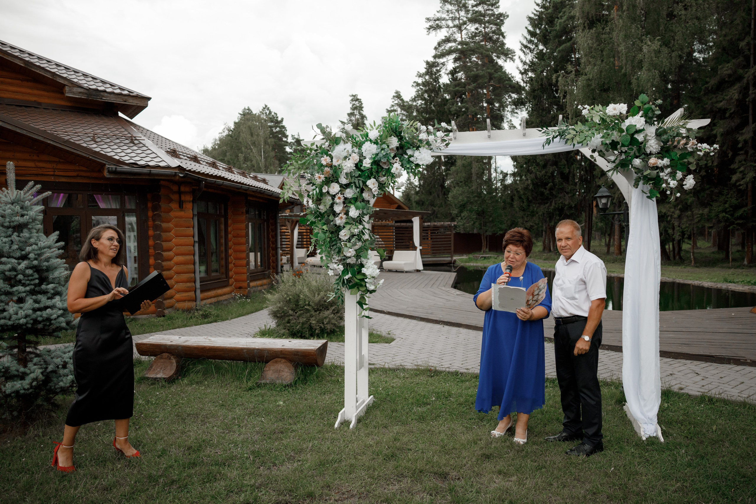Полина и Дмитрий, загородный клуб «Барин», ЗАГС в г. Пушкино. Свадебный и репортажный фотограф (Москва, Королев и другие)