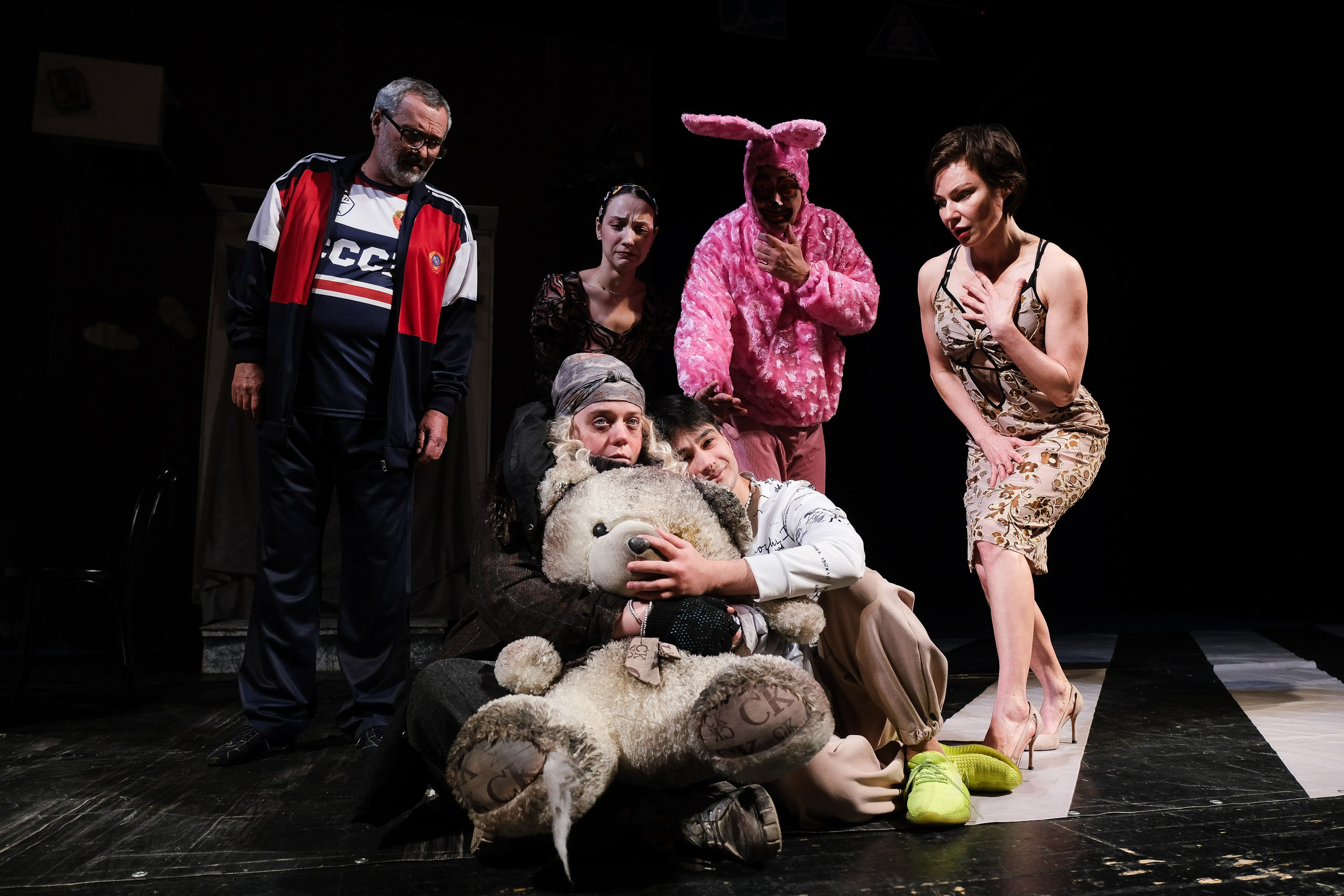 Ганди молчал по субботам. Фотограф Анатолий Деникин