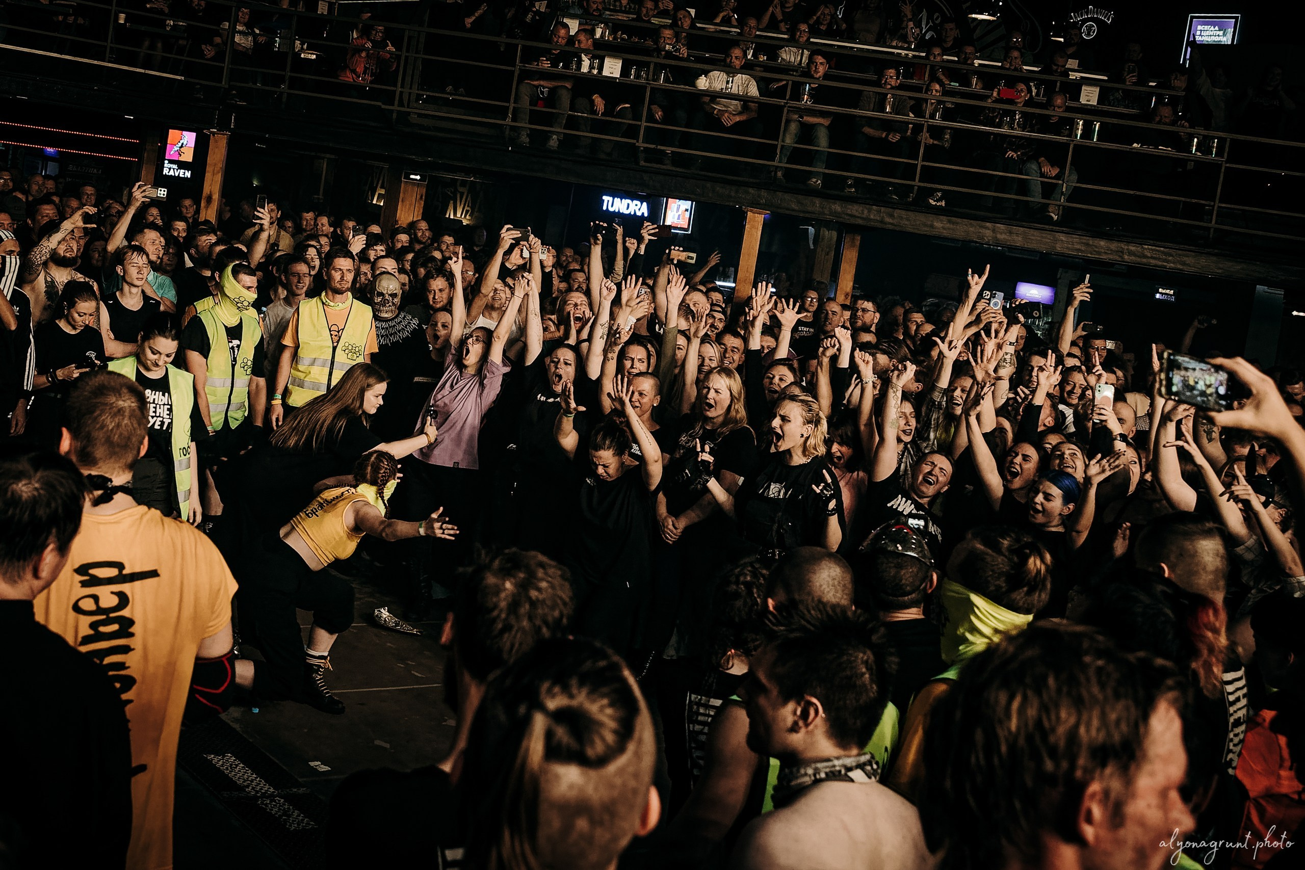 Пневмослон, фоторепортаж СПб, A2,17.10.2025. Алена Адрианова: фотограф в Санкт-Петербурге