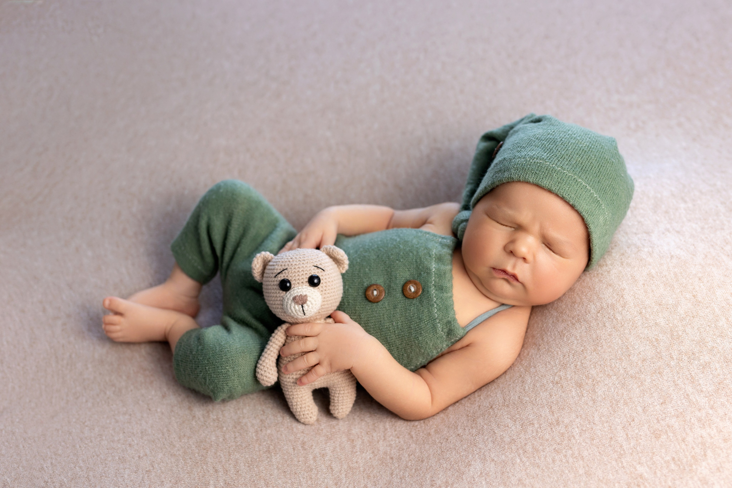 Новорождённые. Фотограф новорождённых г. Салехард