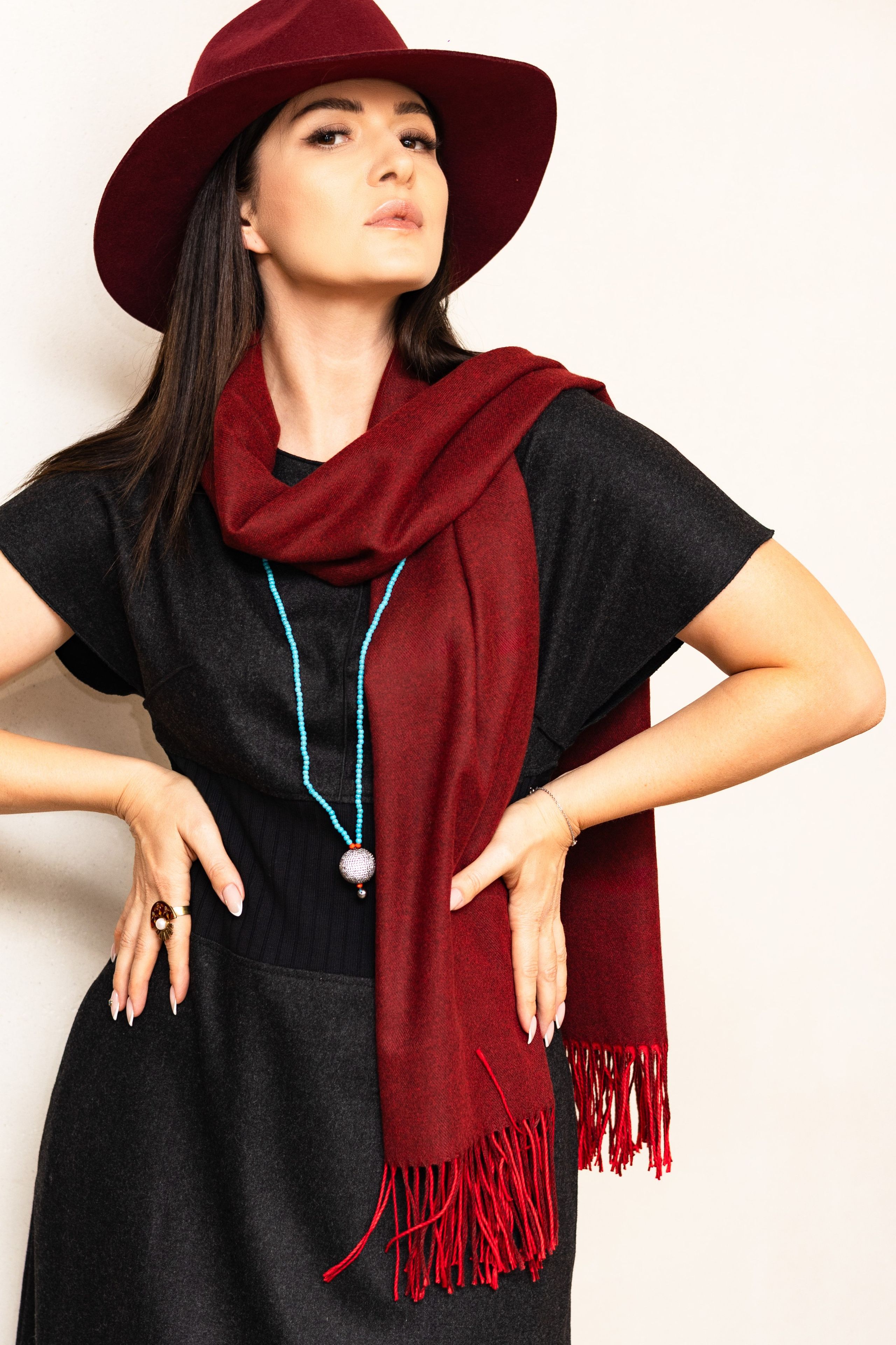 Портретная фотосессия в Алматы — индивидуальный портрет в студии. Фотограф Алматы