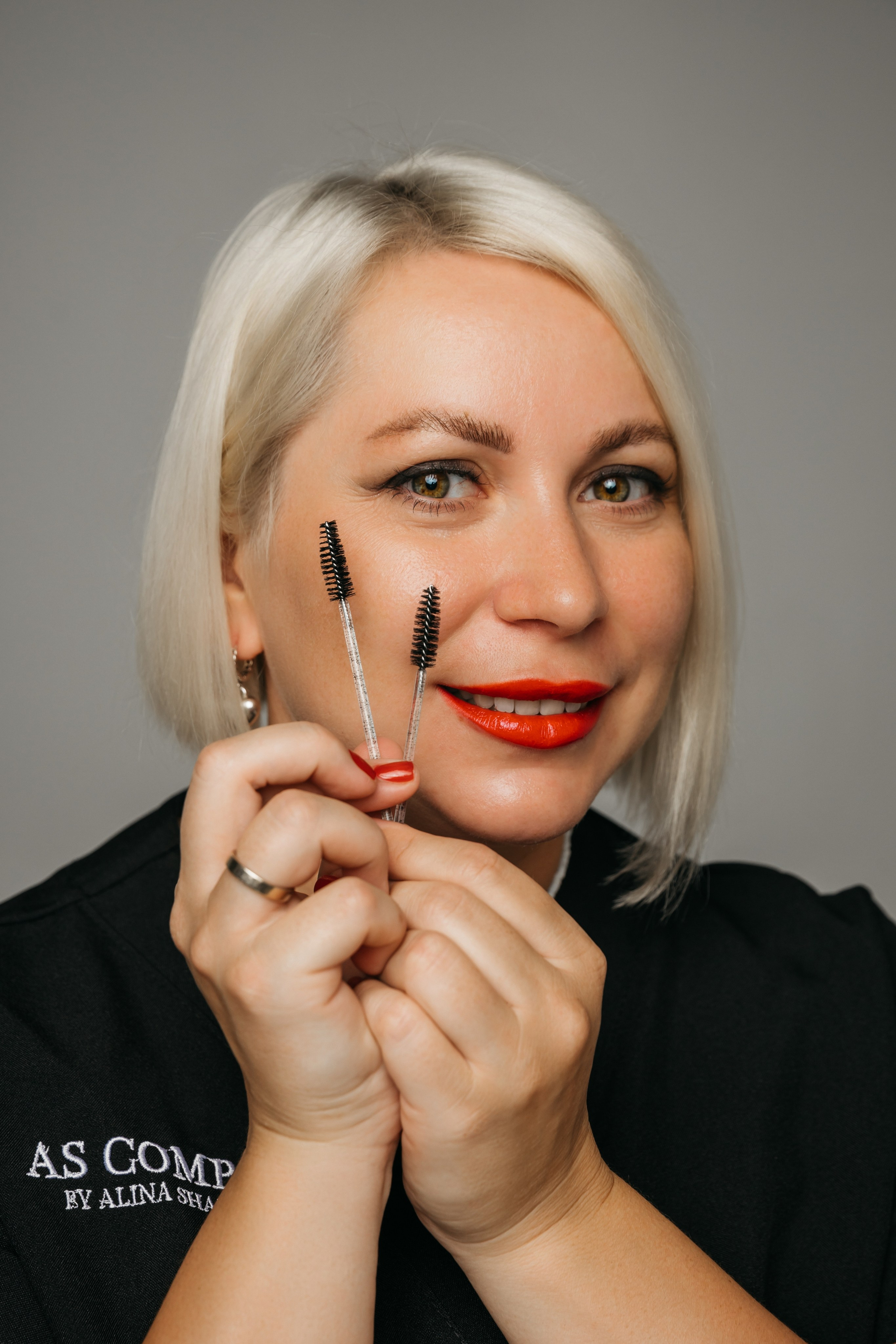 Светлана — мастер перманентного макияжа и ламинирования ресниц. Фотограф в Сочи. Свадебная видеосъемка Сочи