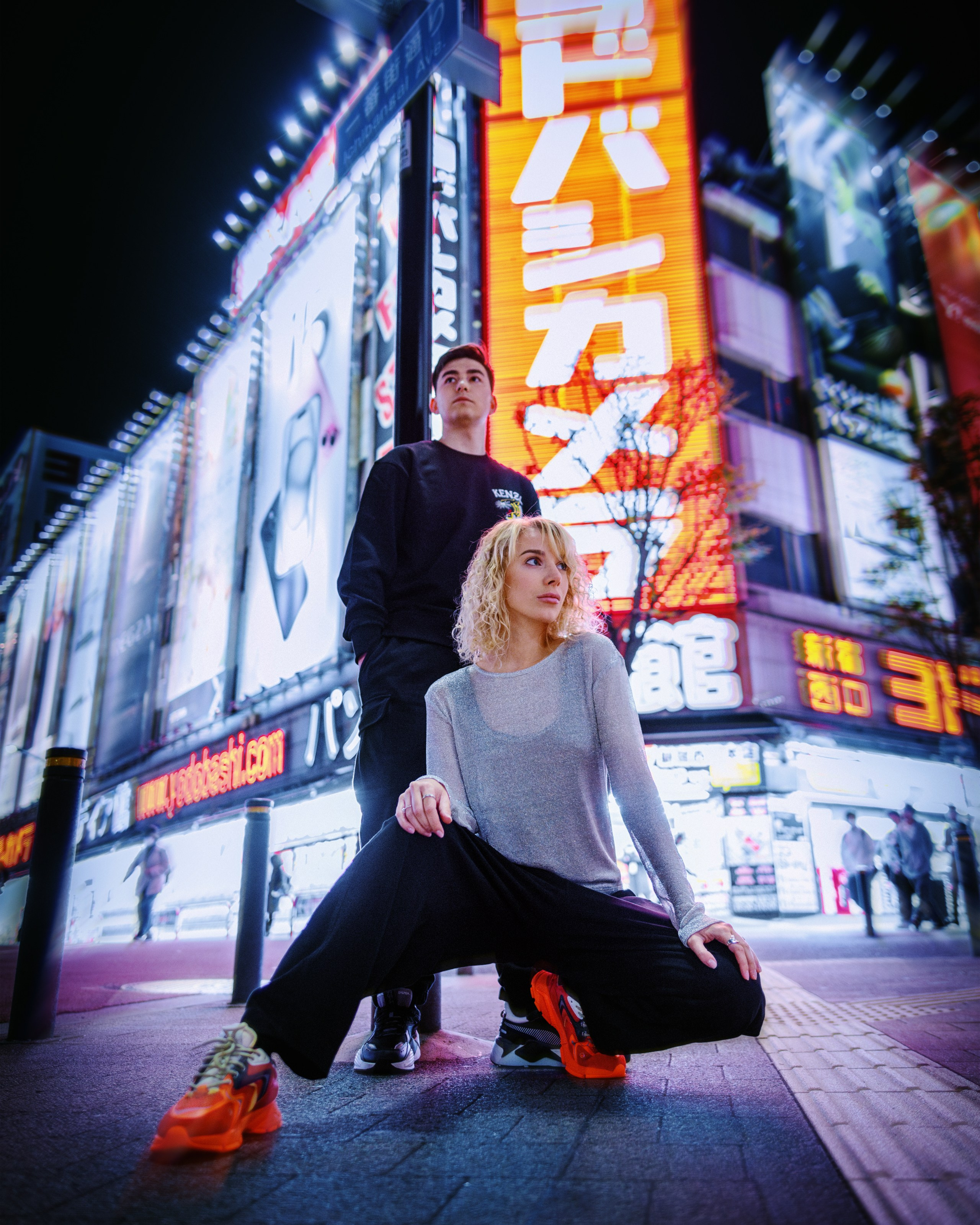 Couple photoshoot in Tokyo. Photographer in Tokyo Anatolii Ozarto