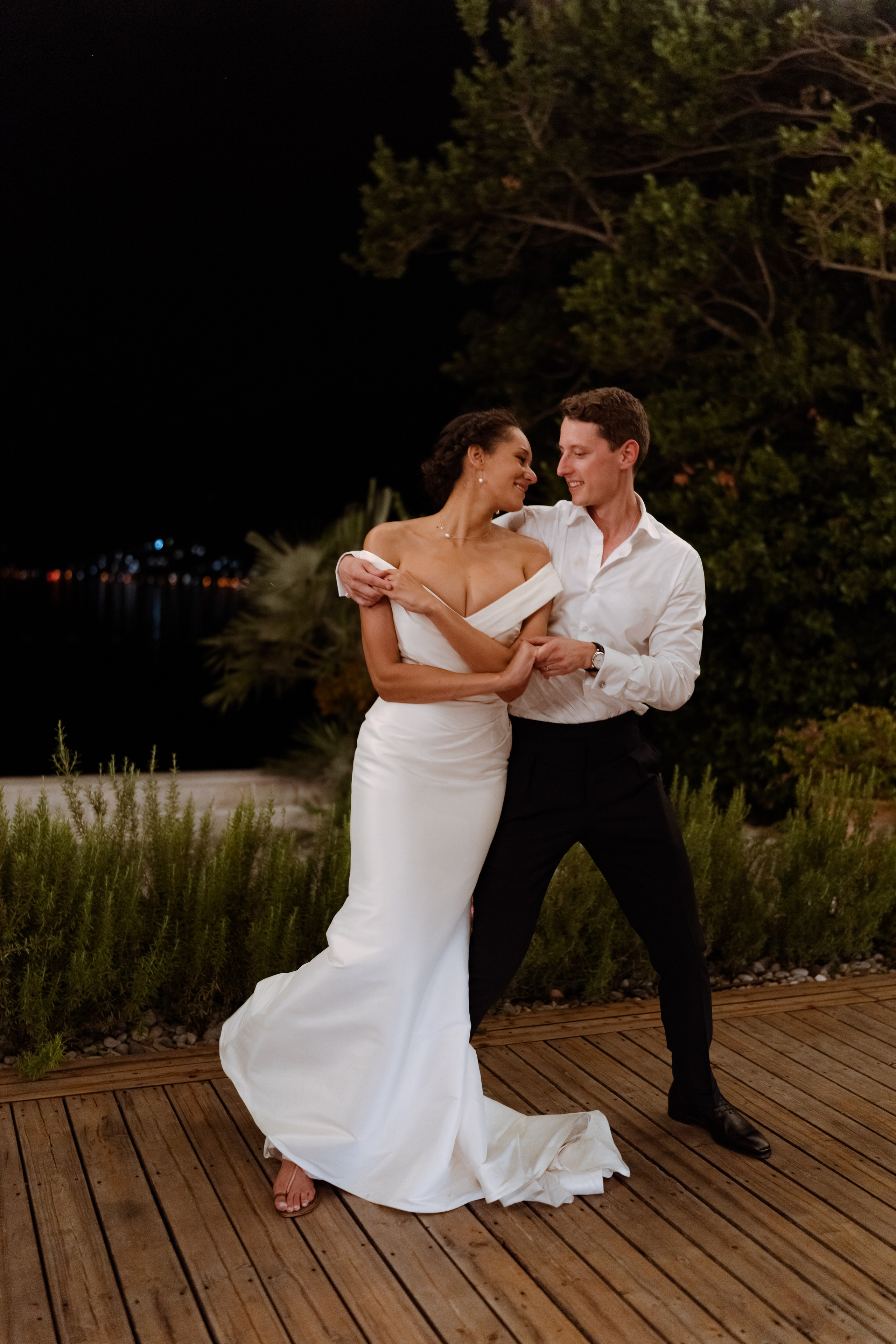 Viktor-Daniela. Elopement Wedding Photographer