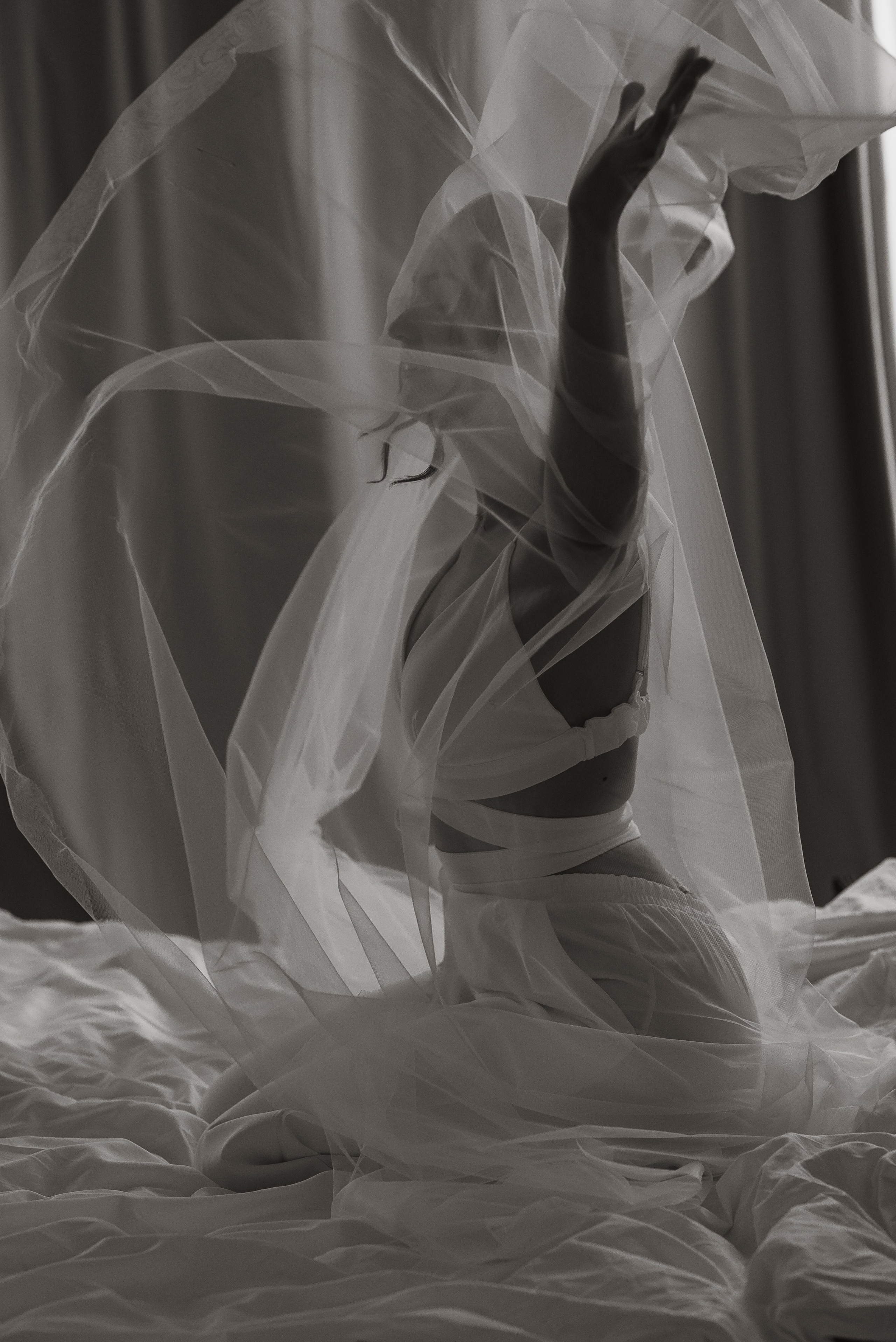 Красивые фотографии утра невесты в отеле