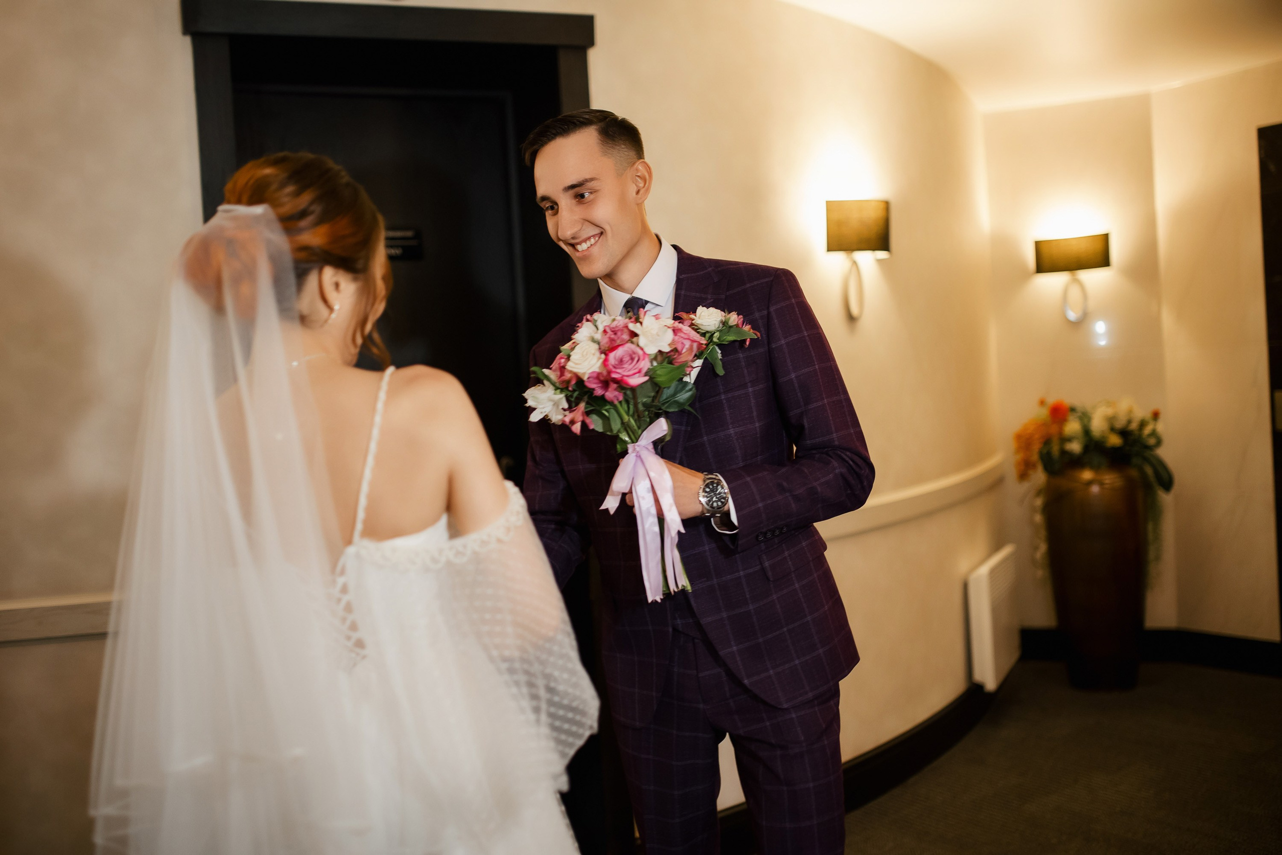 Ксения и Максим. Сборы Sopka. Прогулка по городу. Свадебный фотограф в Хабаровске