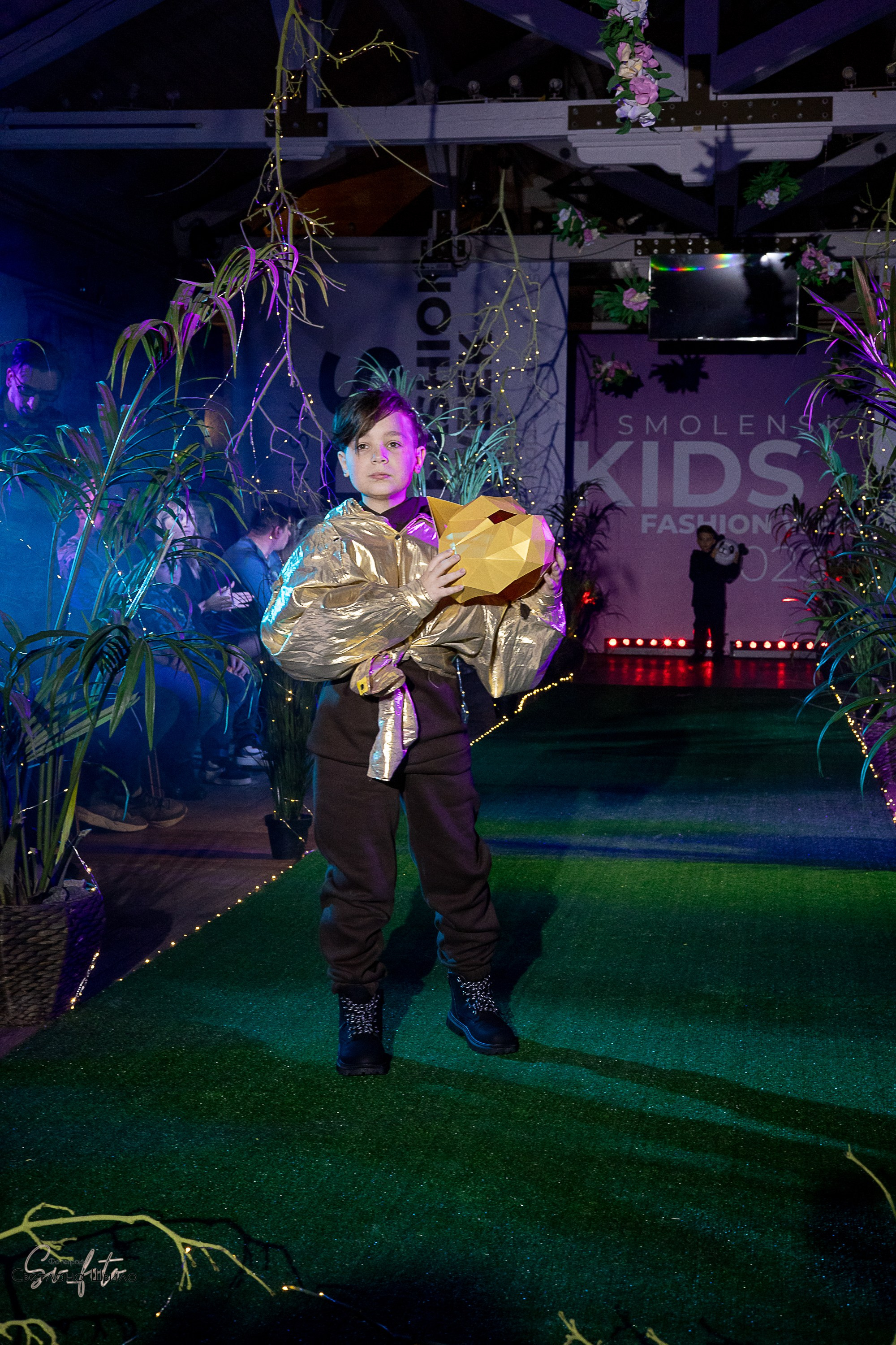 Smolensk Fashion Week_показы_ДЕНЬ 3_ФИНАЛ_Алиса в стране чудес. Главная