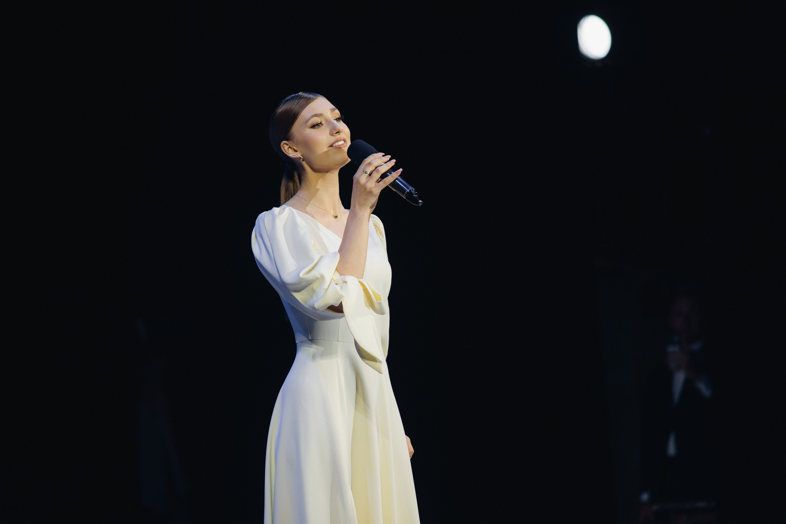 Лучший учитель родного языка и литературы 2025. Свадебный и семейный фотограф в Улан-Удэ