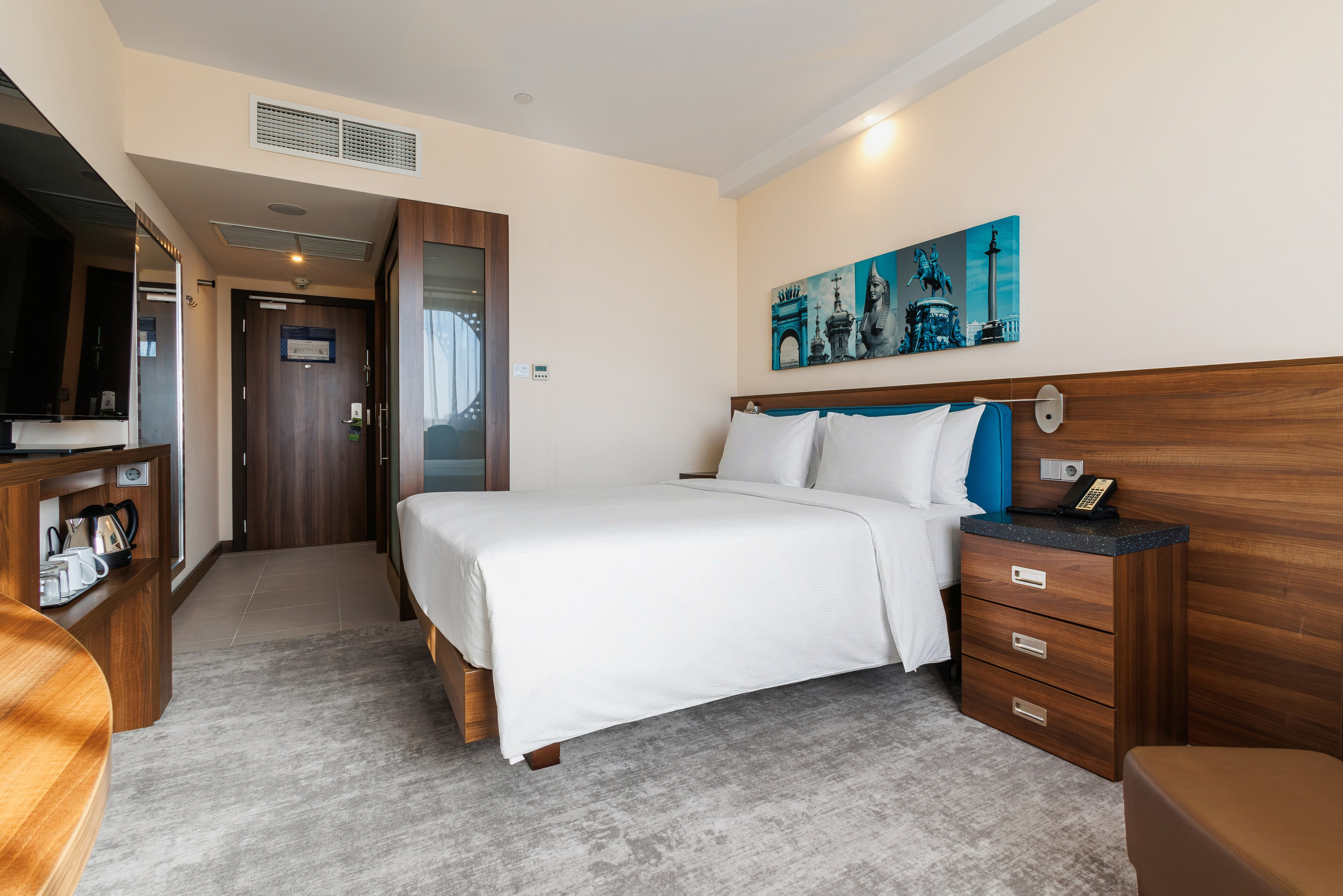 Hampton by Hilton Saint Petersburg ExpoForum 3*. Коммерческий фотограф в Санкт-Петербурге | Фуд, интерьерная и рекламная съемка | Влад Жолудев