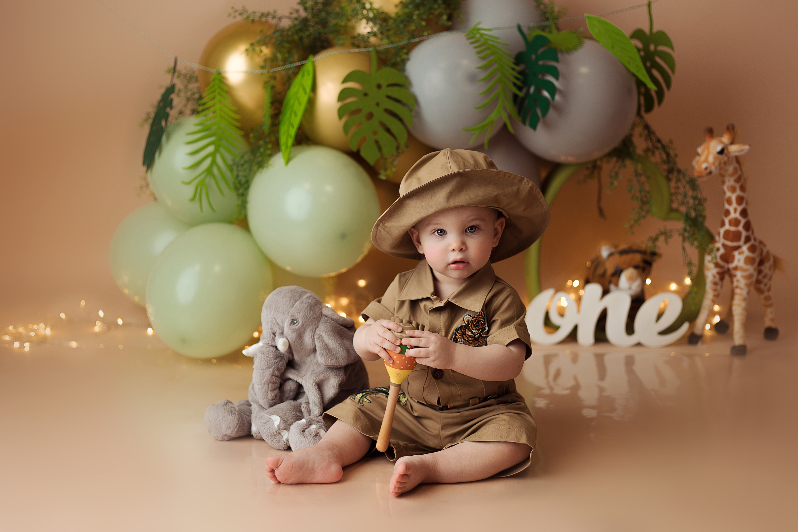 Праздничное оформление. Фотограф беременности, новорожденных Москва. годики под ключ