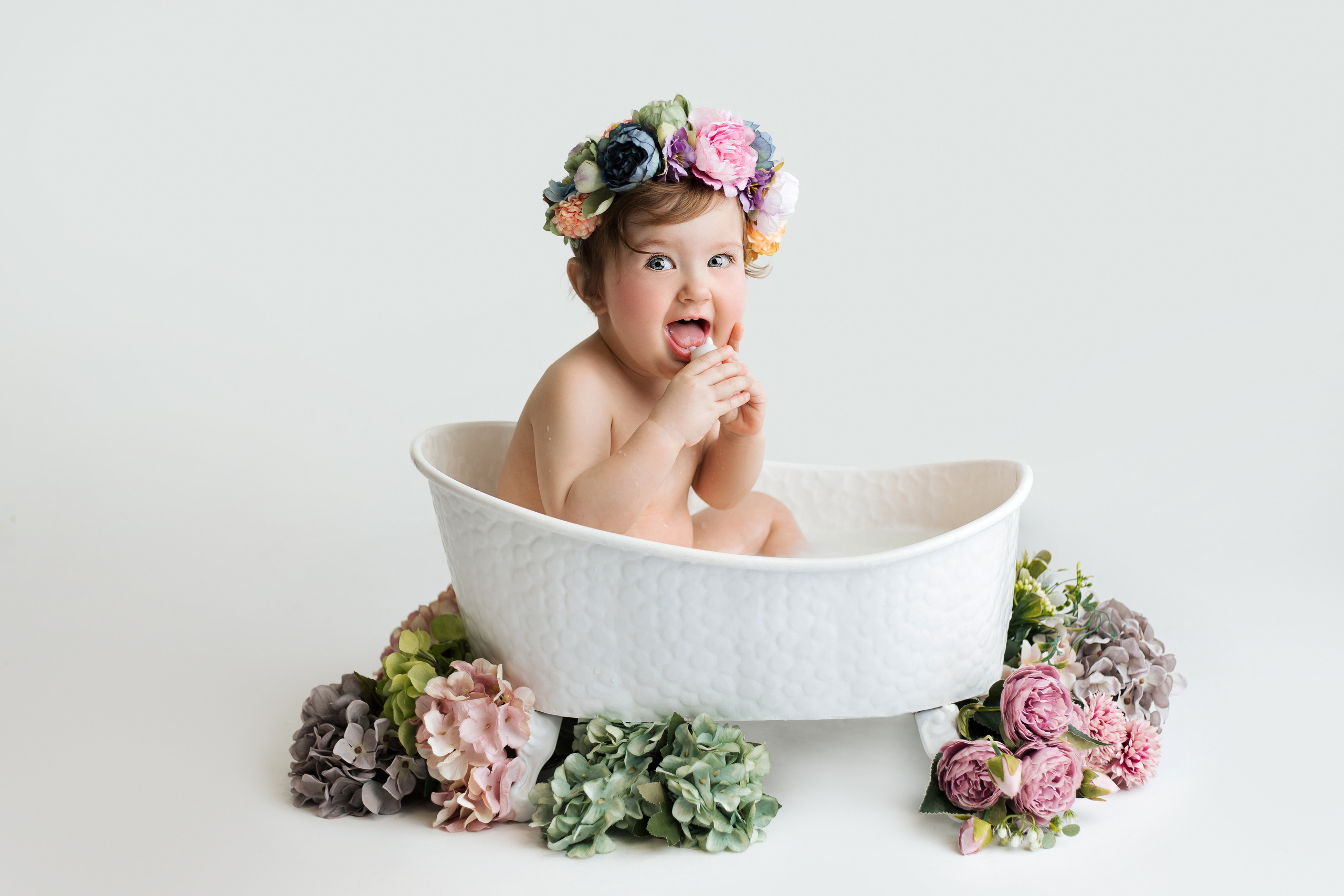 Ванночки. Фотограф беременности, новорожденных Москва. годики под ключ