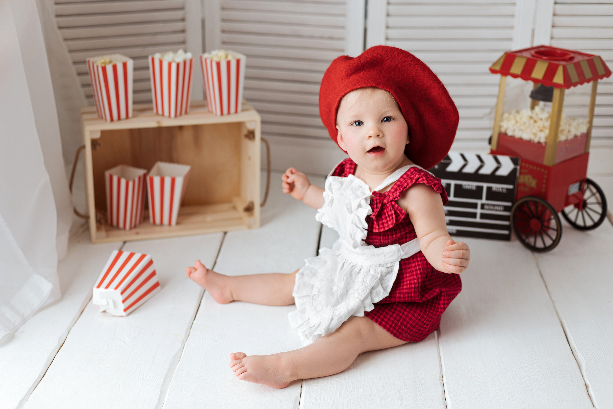 Тематические образы. Фотограф беременности, новорожденных Москва. годики под ключ
