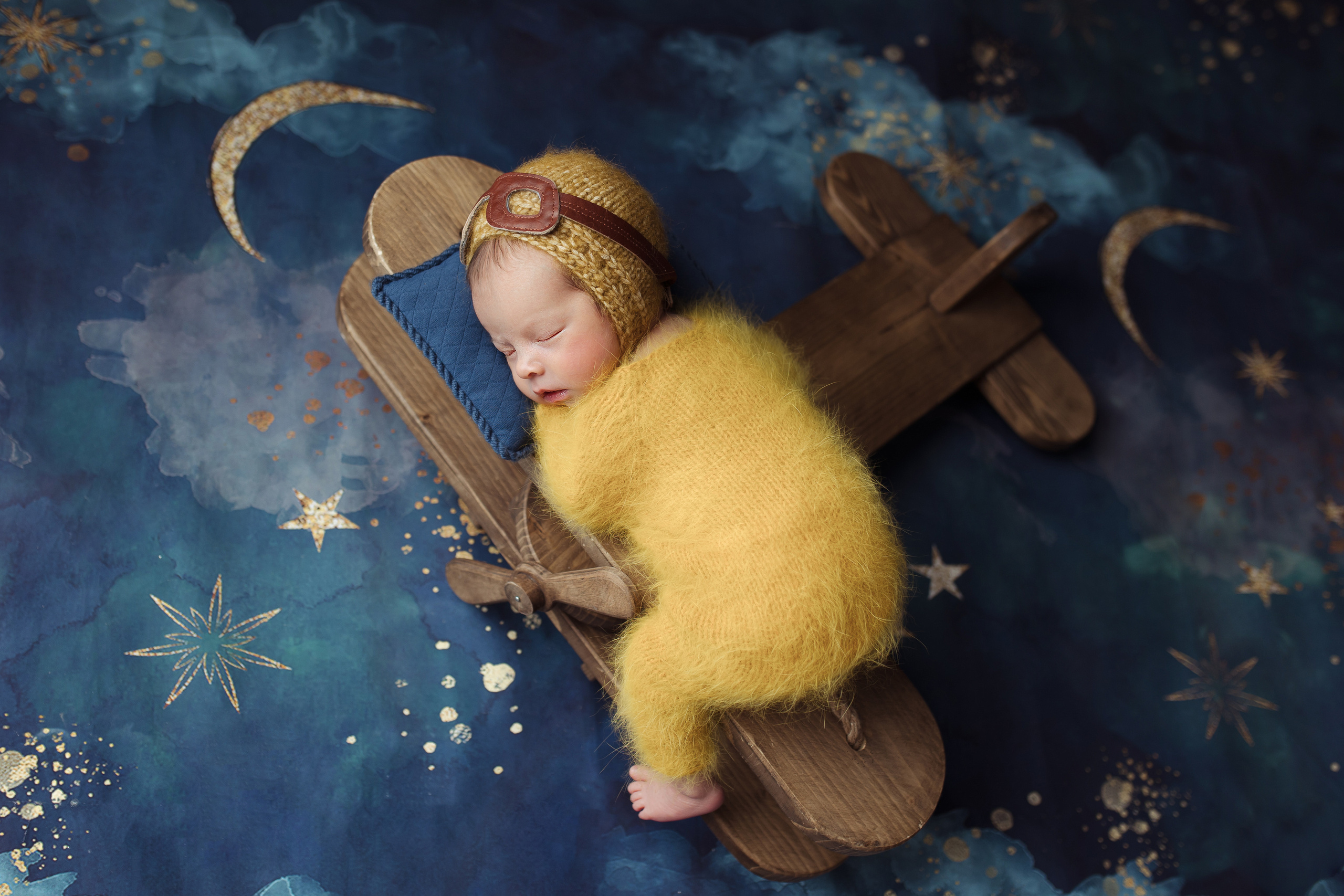 Новорожденные. Фотограф беременности, новорожденных Москва. годики под ключ