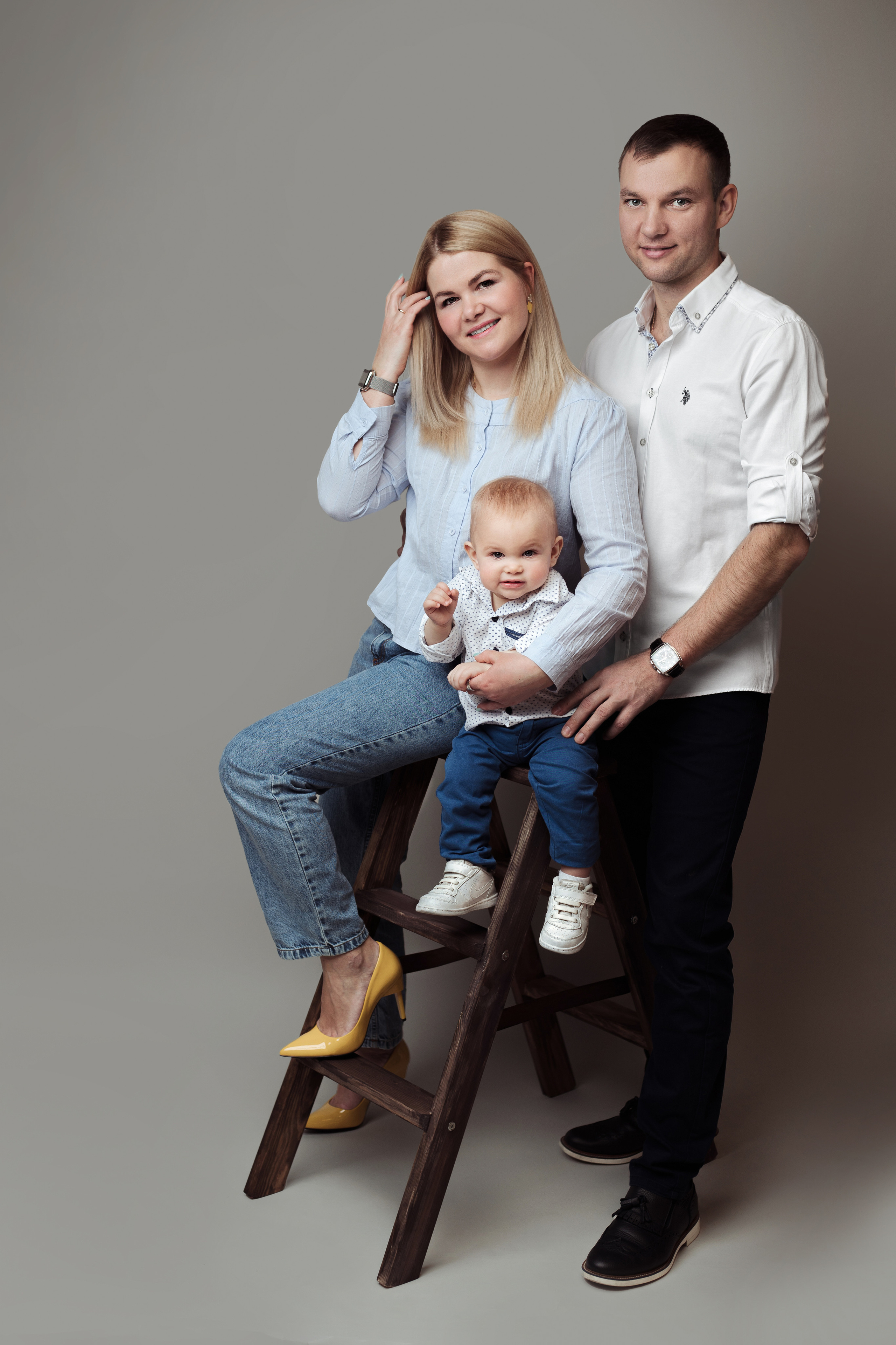 С родителями. Фотограф беременности, новорожденных Москва. годики под ключ