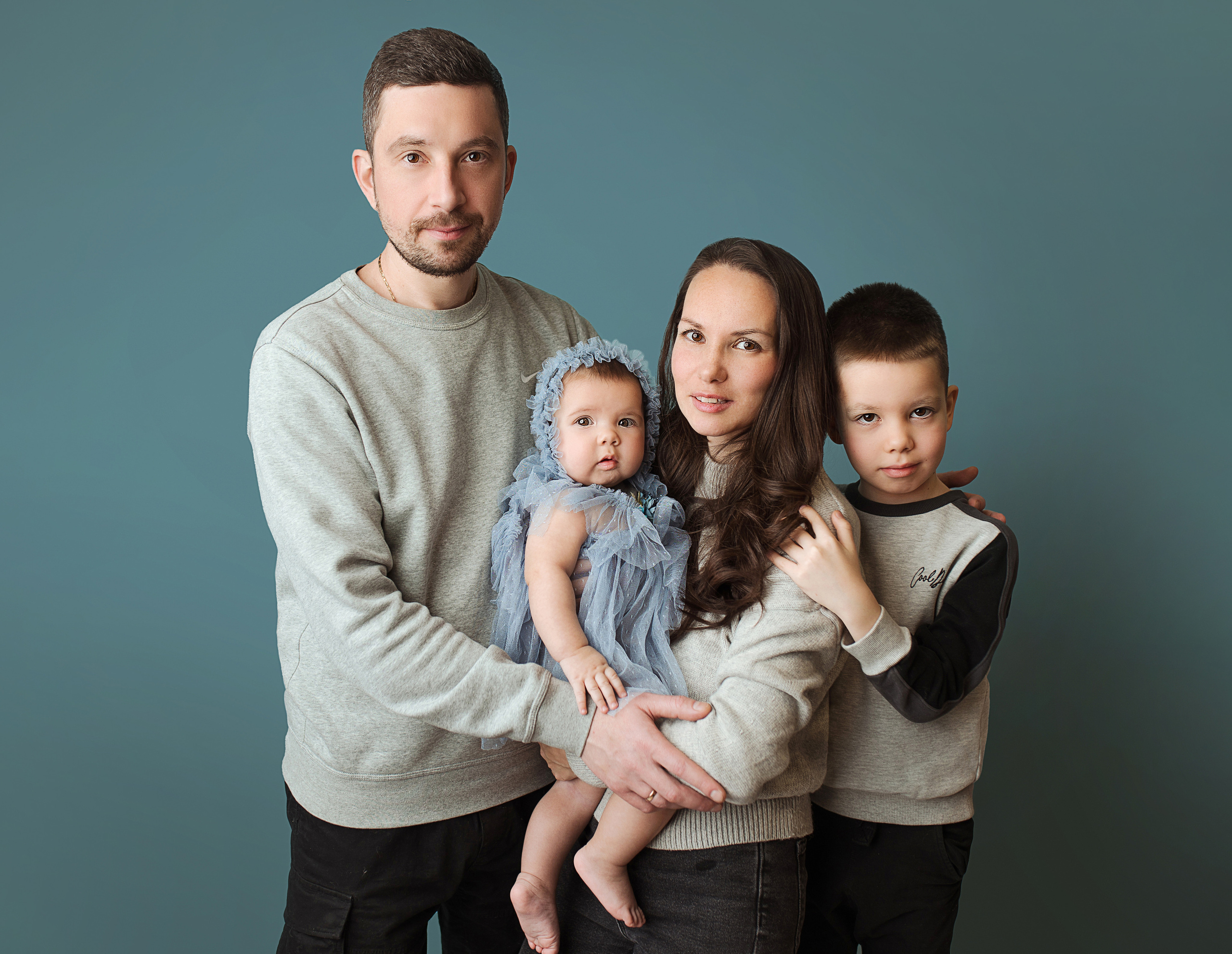 С родителями. Фотограф беременности, новорожденных Москва. годики под ключ