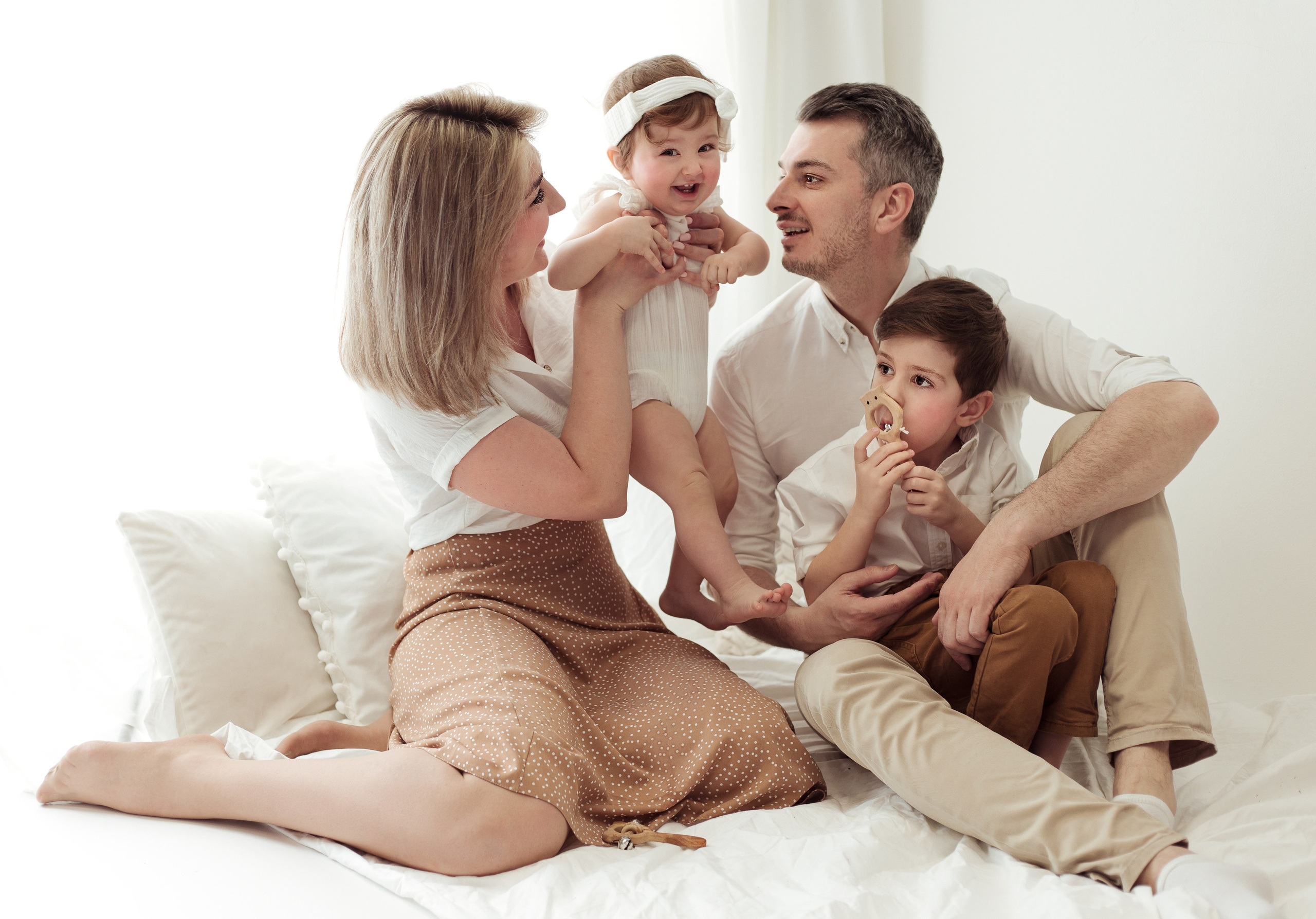 С родителями. Фотограф беременности, новорожденных Москва. годики под ключ