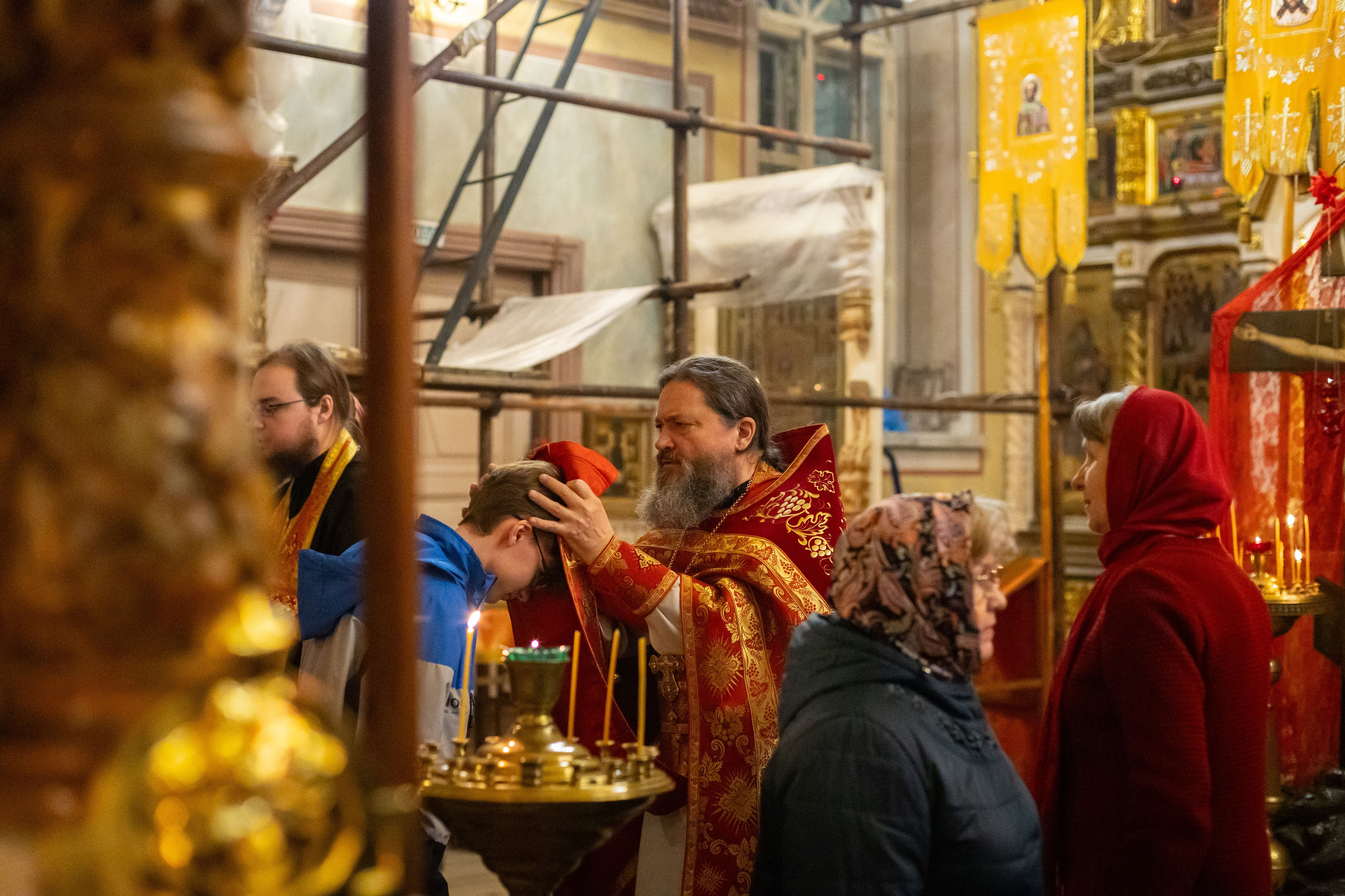 Пасха Воскресенский храм с Ашитково. Семейный и детский фотограф Анна Петракова