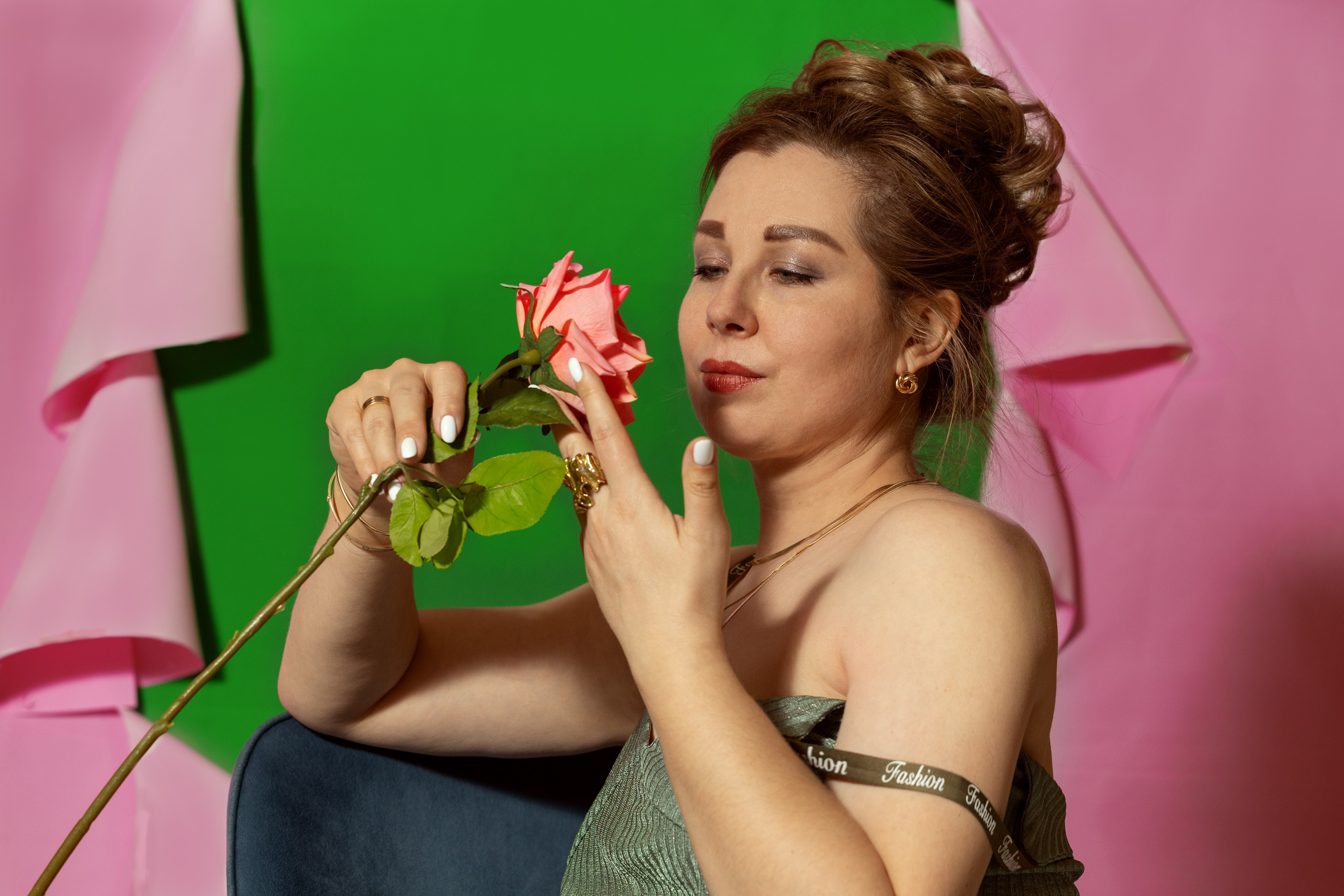 Красное на зеленом. Индивидуальный фотограф в Сергиевом Посаде Наталья Румянцева