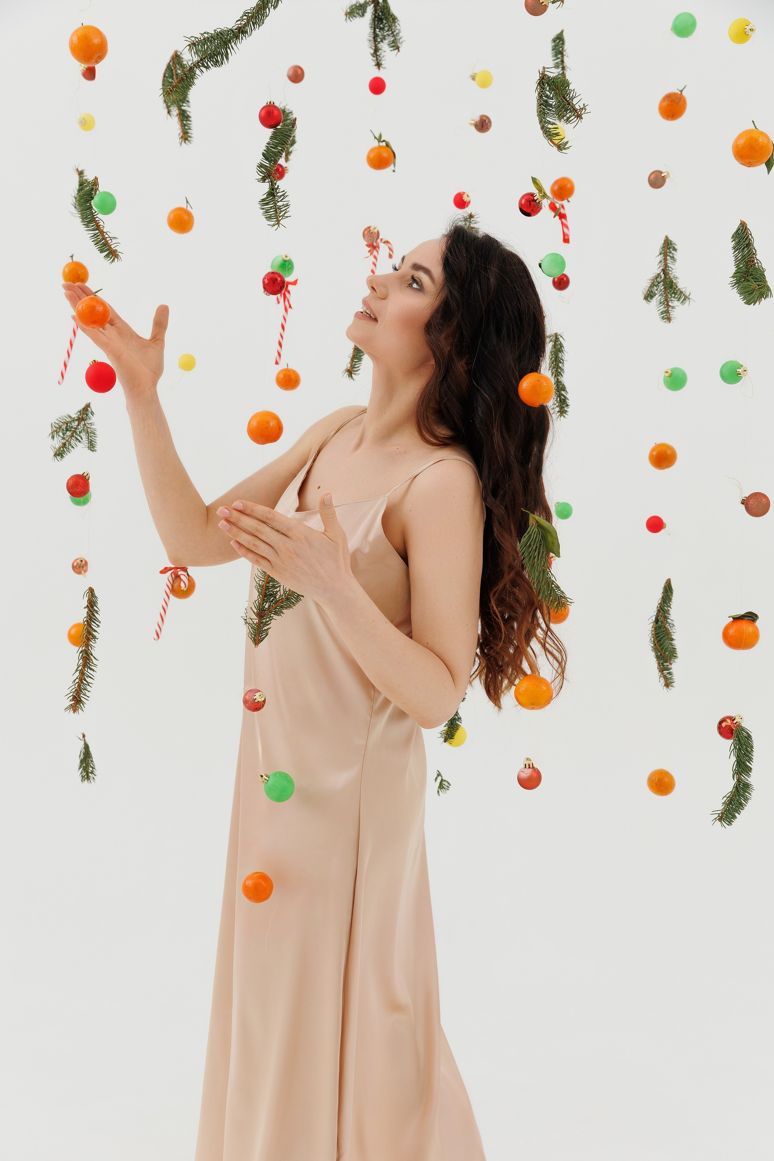 Света и мандарины. Фотограф женского портрета, беременности и материнства Харькова Елена