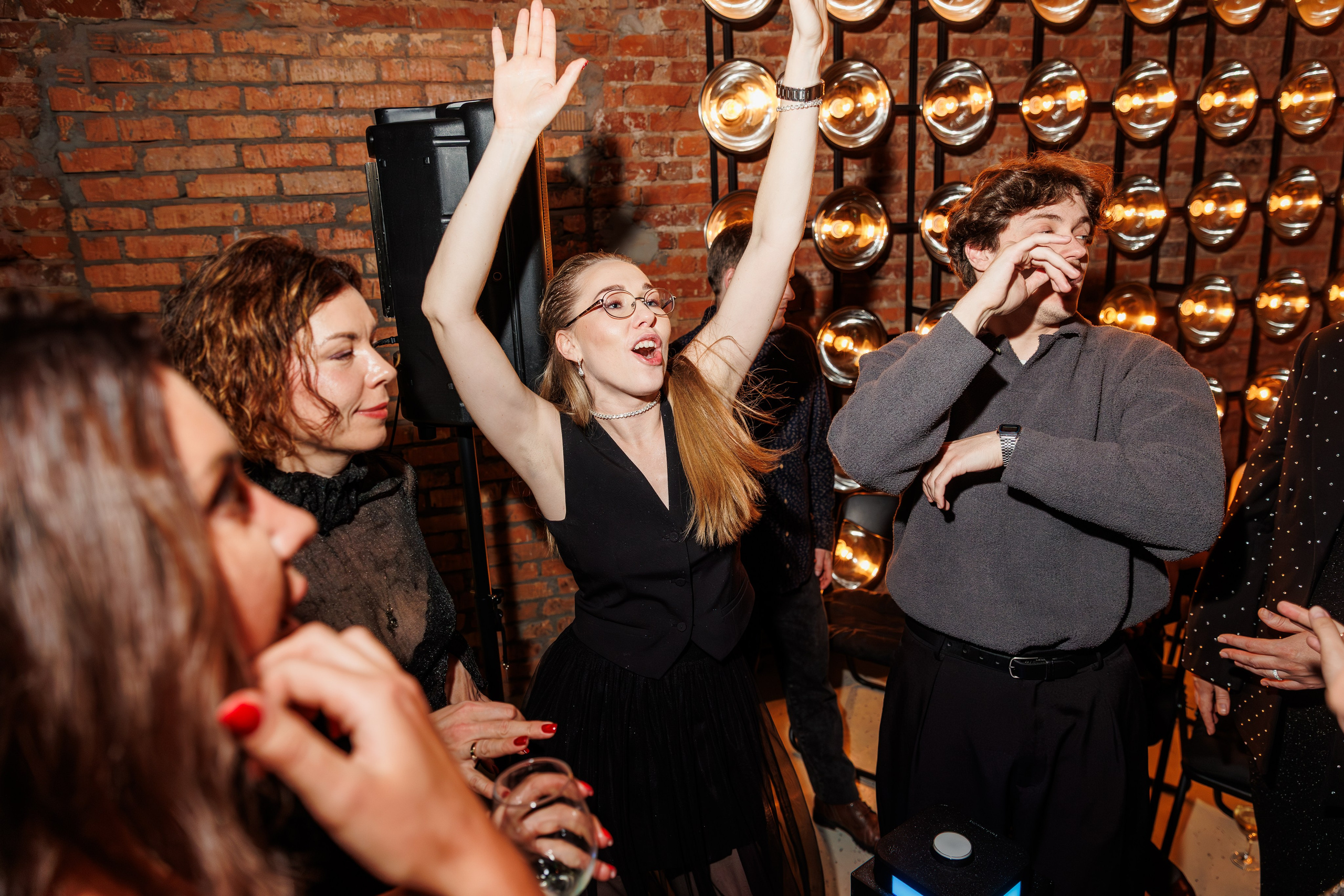 Новогодние корпоративы 2025. ILIAS BLACK — Фотограф свадеб и мероприятий в Минске и Беларуси