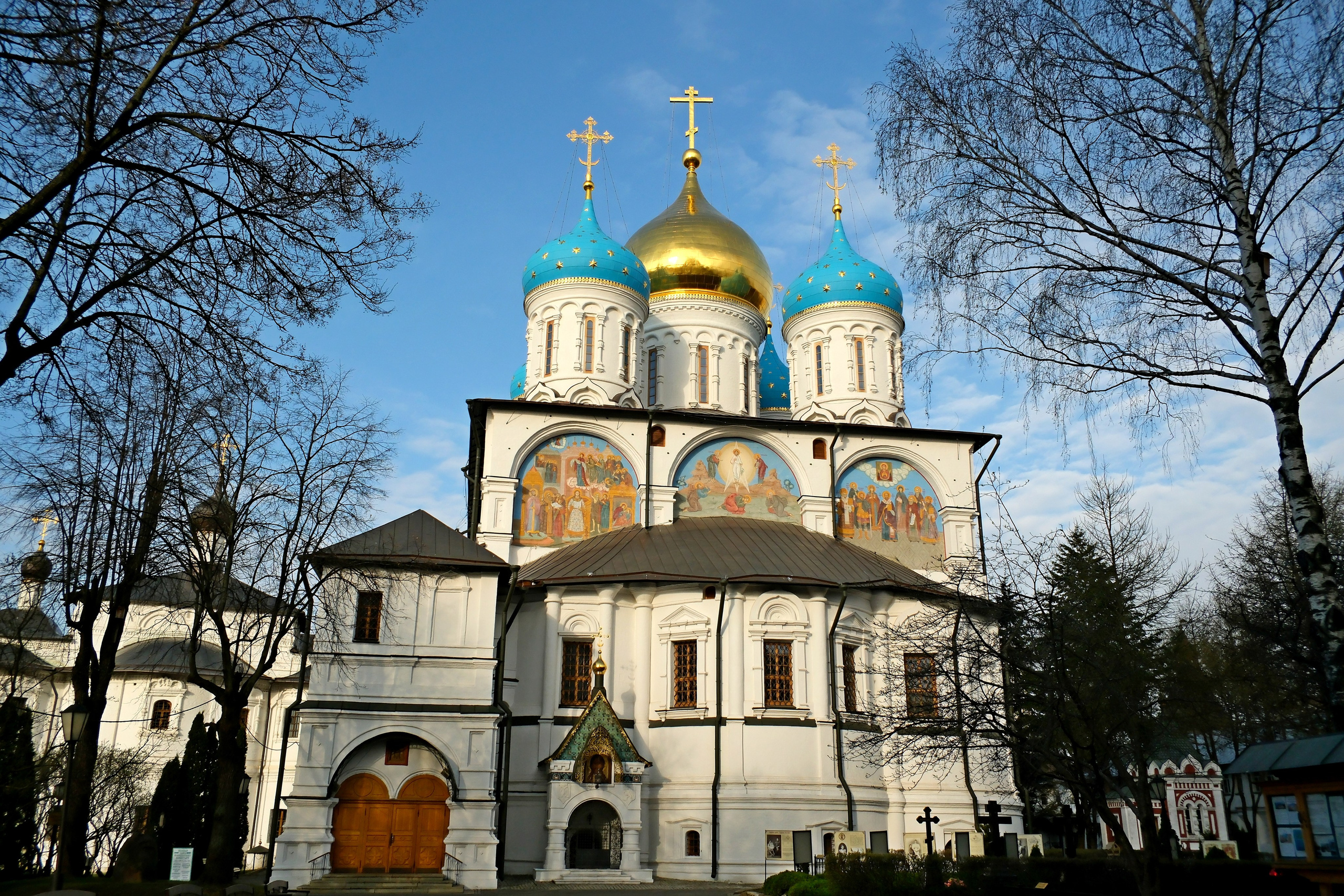 Улица, люди, жизнь…