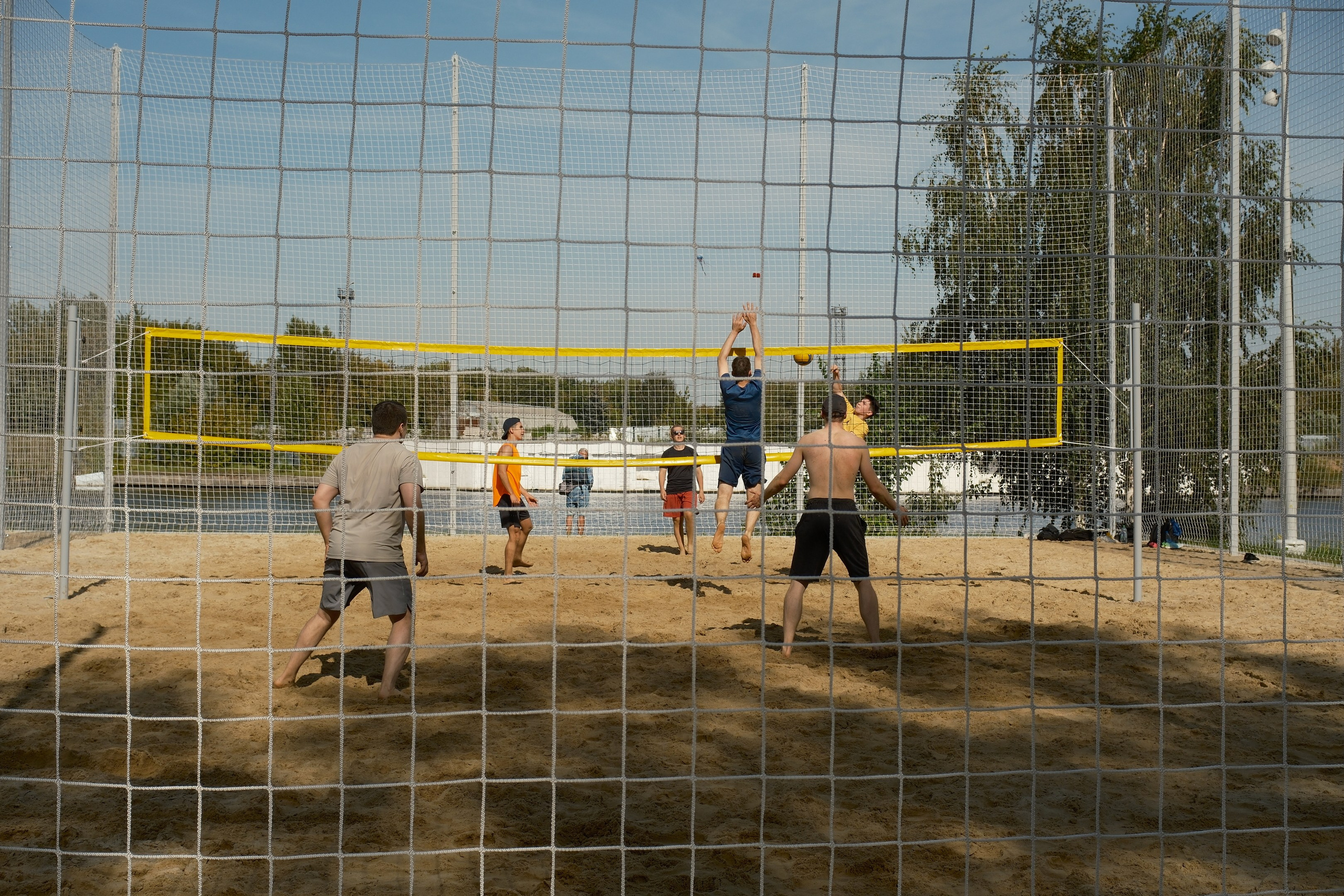 Улица, люди, жизнь…