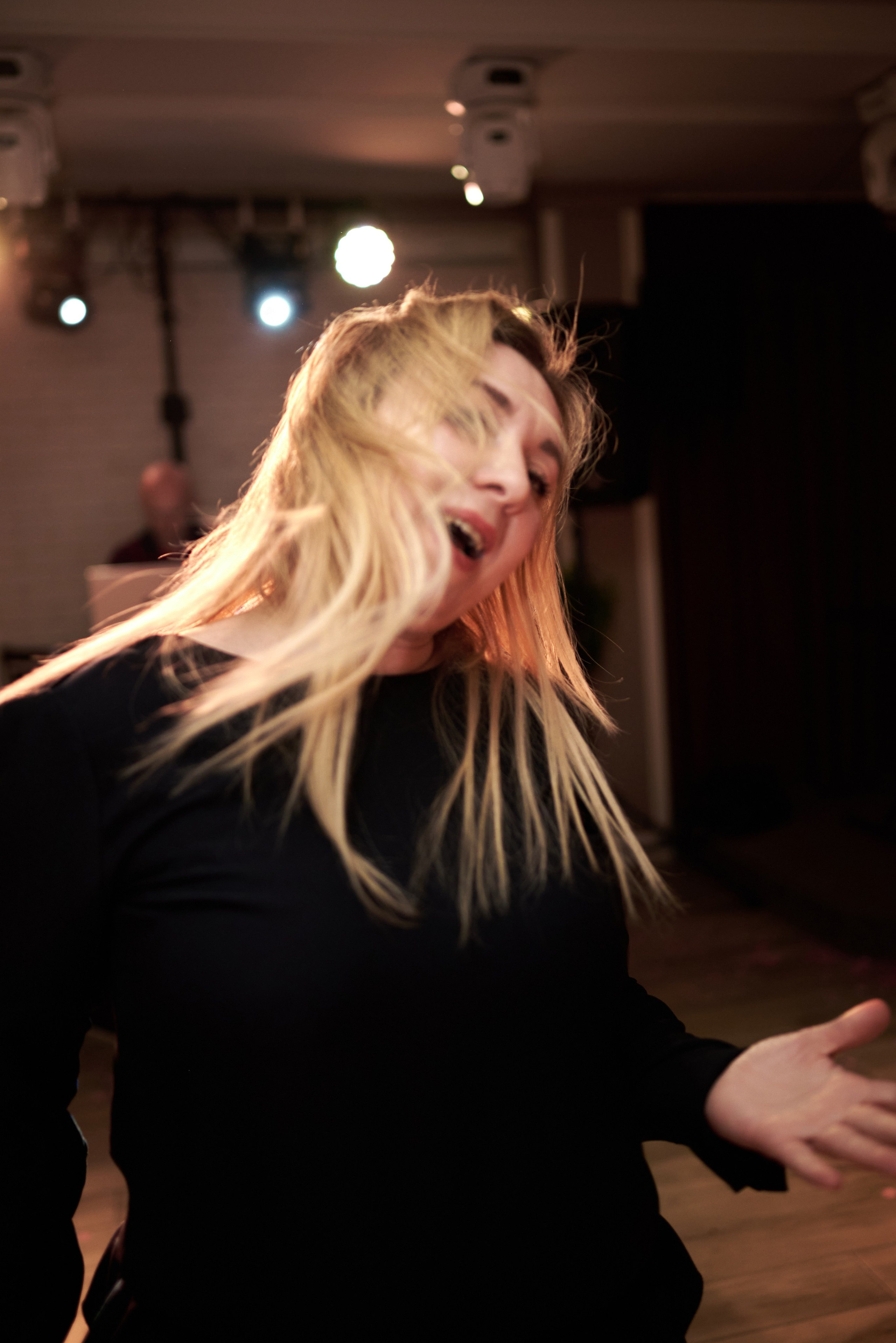 Фотограф Старый Оскол, Губкин. Свадебная фотосессия, доступная цена. Профессиональный фотограф Старый Оскол, Губкин — свадьба, венчание, крещение, юбилей и день рождения