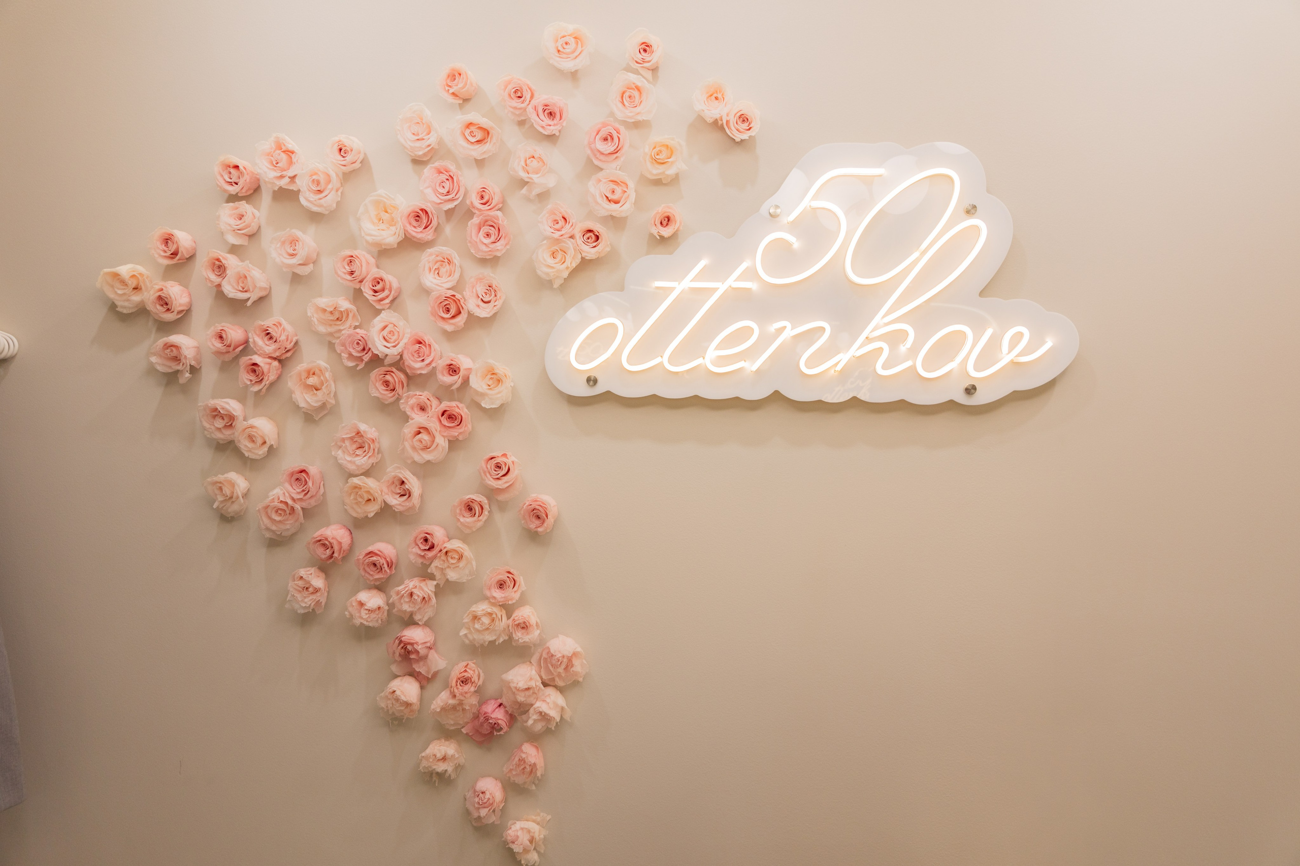 Открытие салона красоты 50 Оттенков. Выпускные альбомы во Владивостоке