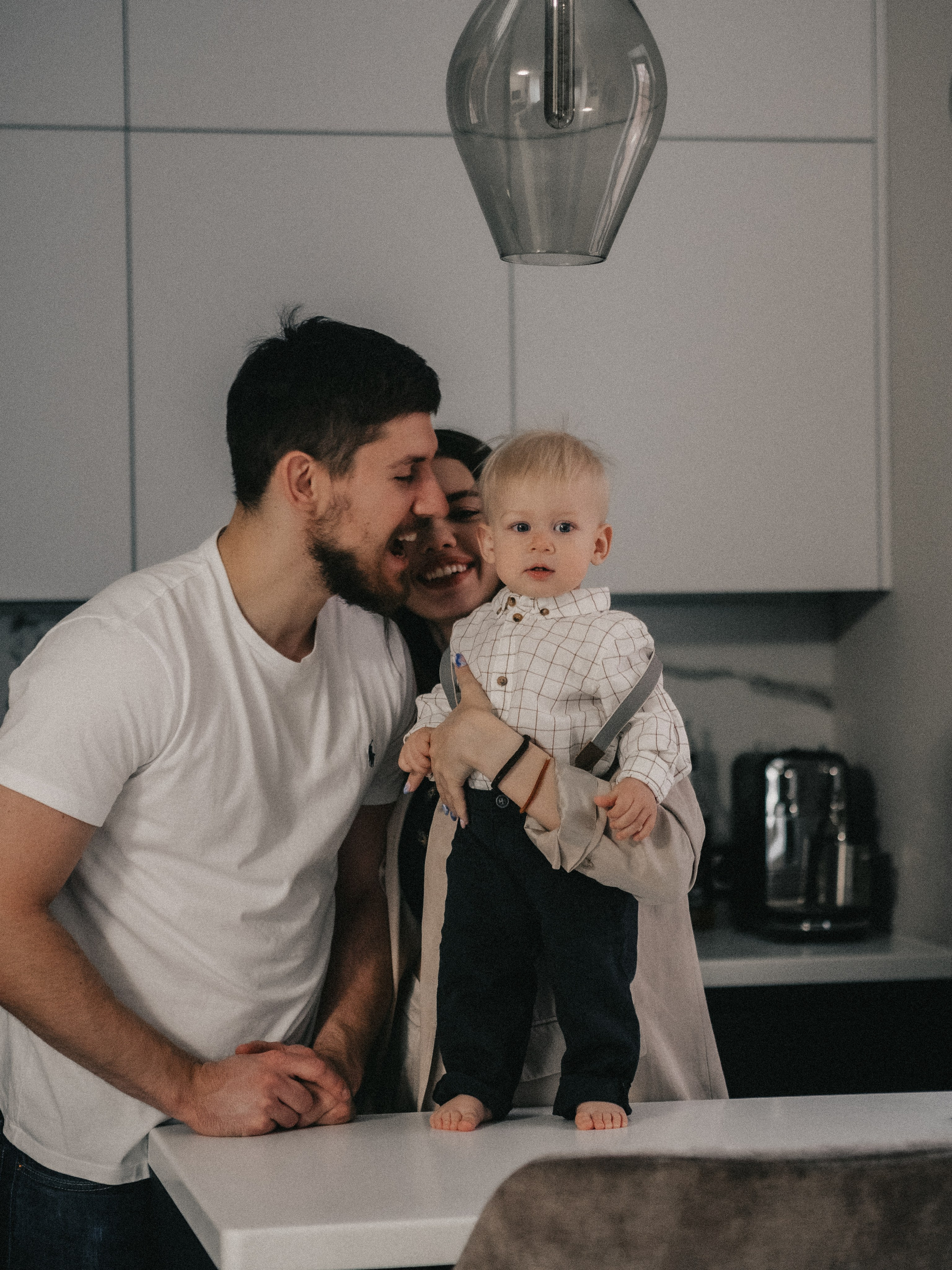 Лёня, Лера и Матвей дома. Семейный и свадебный lifestyle-фотограф в Москве Мария Петрова