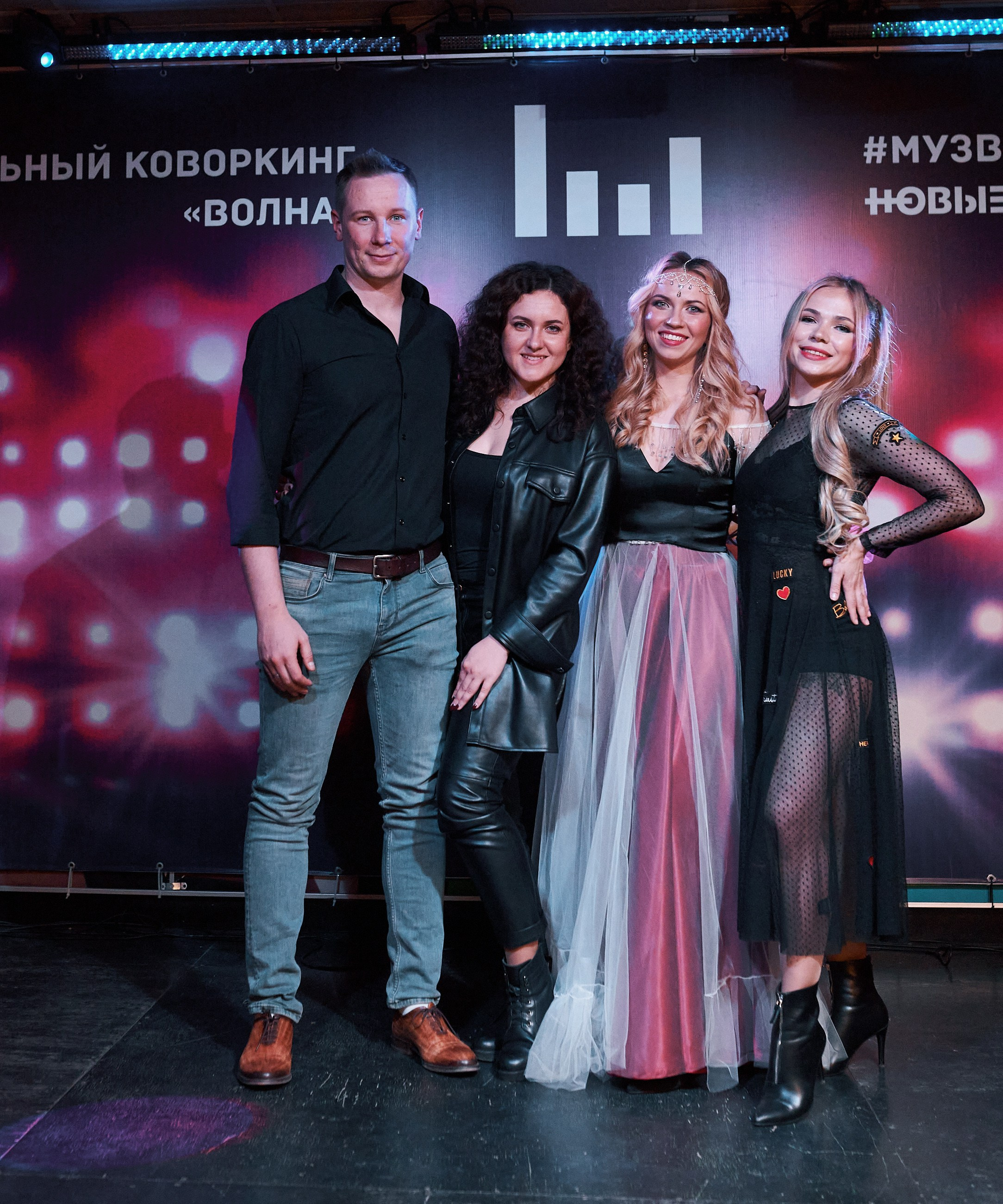 Школа вокала. Выпускное выступление. Семейный и репортажной фотограф в Красноярске и Москве Виктор Бабинцев