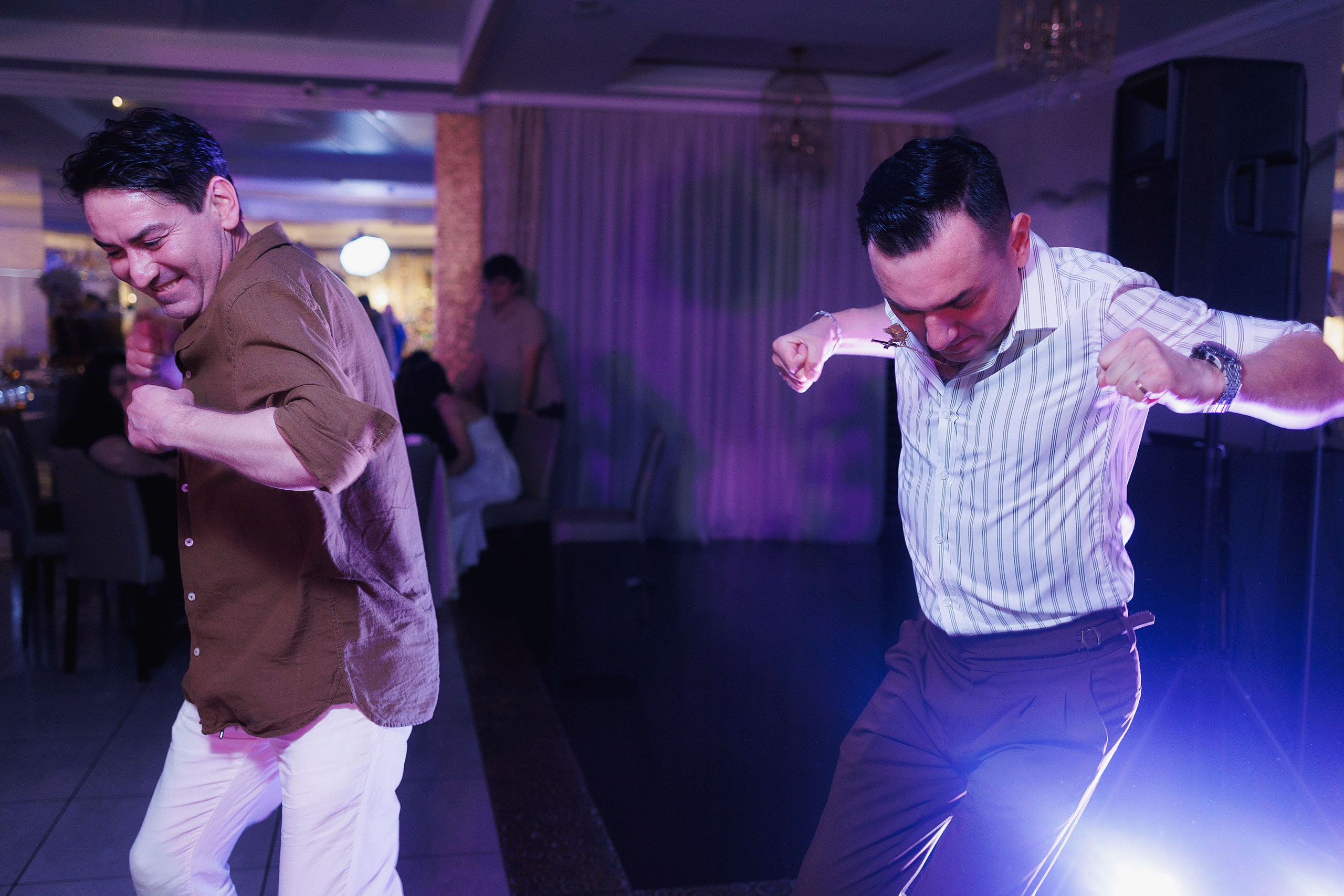 Владимир и Дания. Свадебная фотосессия в Казани. Портретный и репортажный фотограф в Чебоксарах Андриян Чаркин