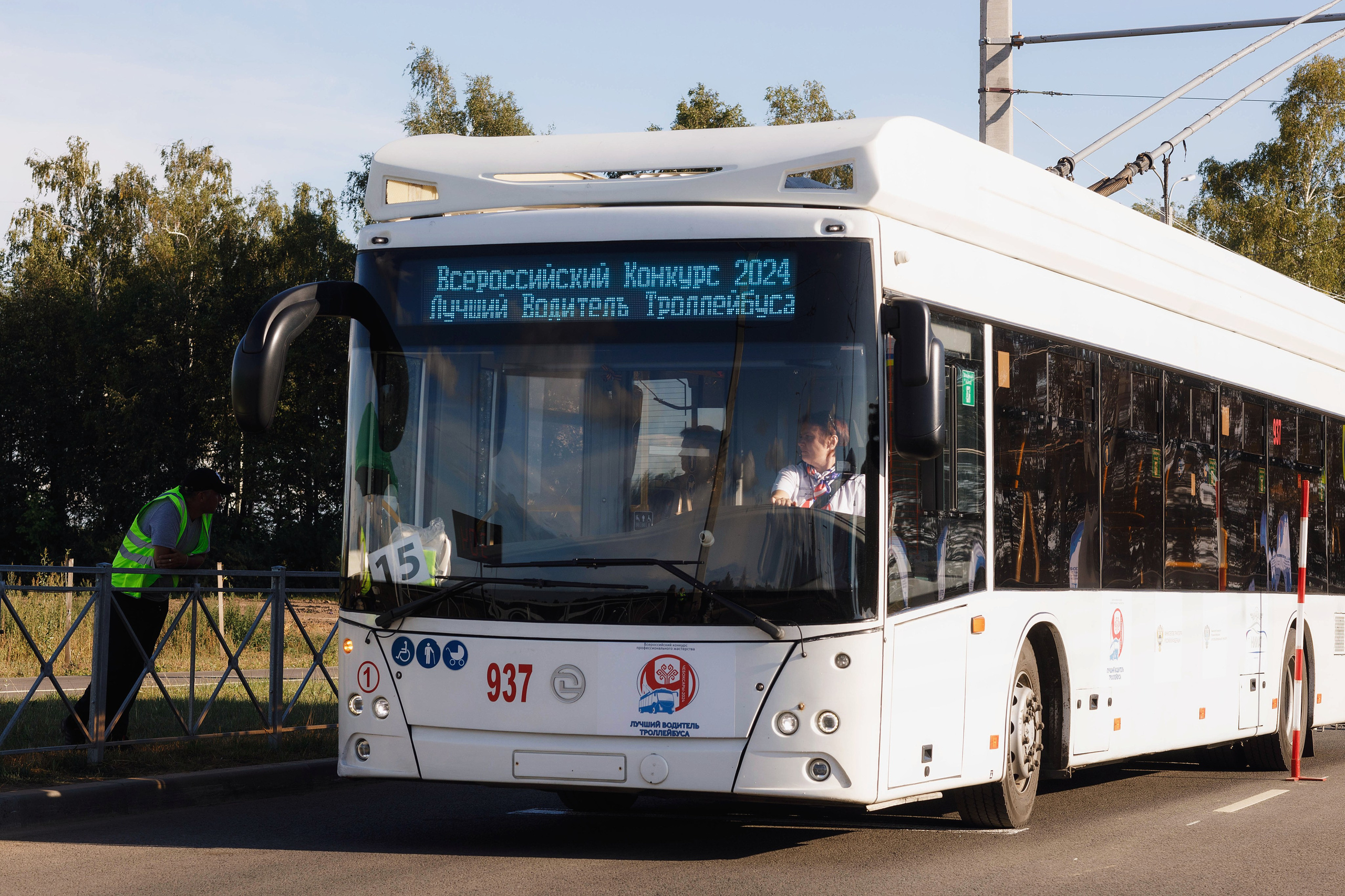 Лучший водитель троллейбуса России — 2024. Портретный и репортажный фотограф в Чебоксарах Андриян Чаркин