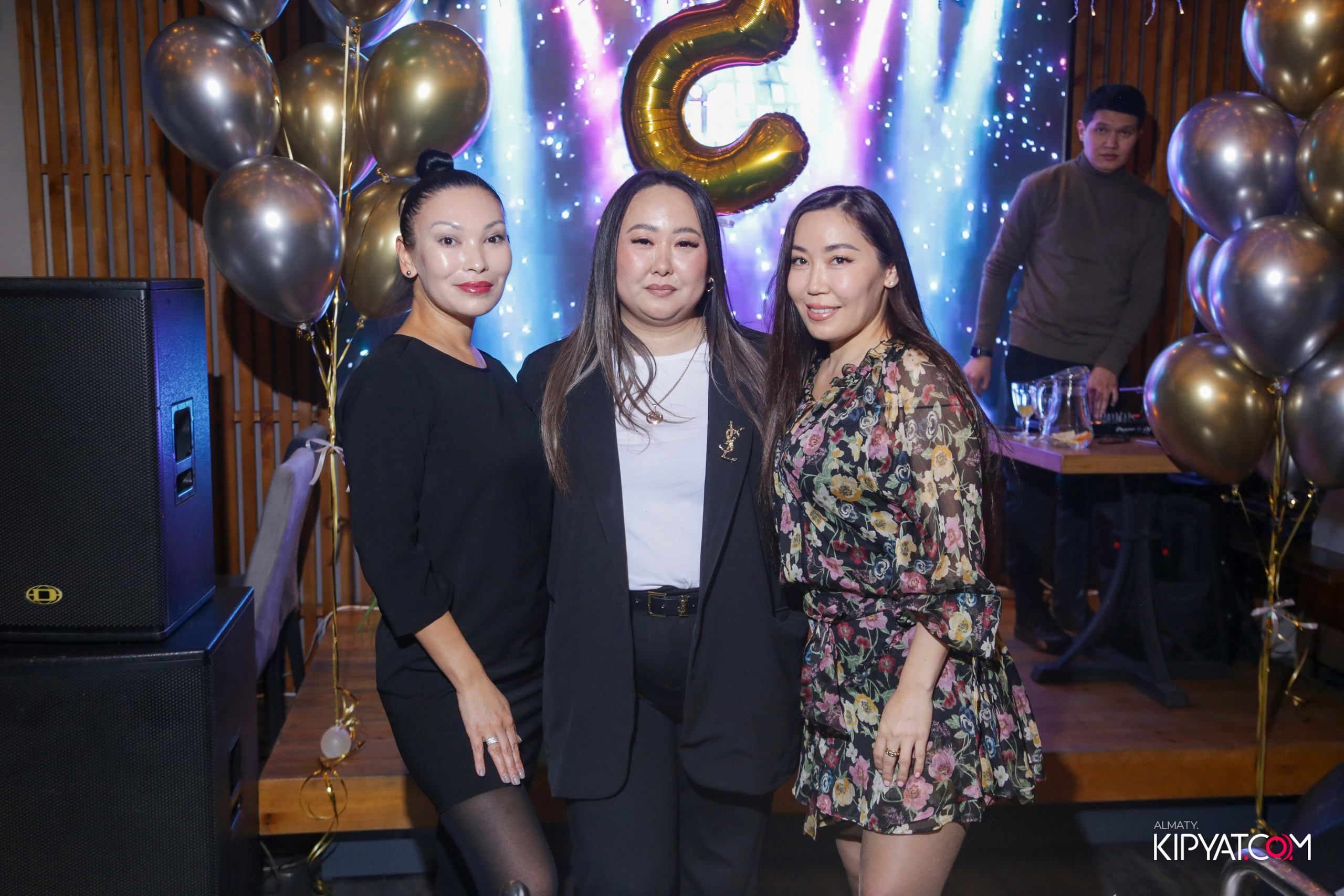 LIFE GRILL CAFE. КИПЯТКОМ АЛМАТЫ! Фотосъемка мероприятий в Алматы