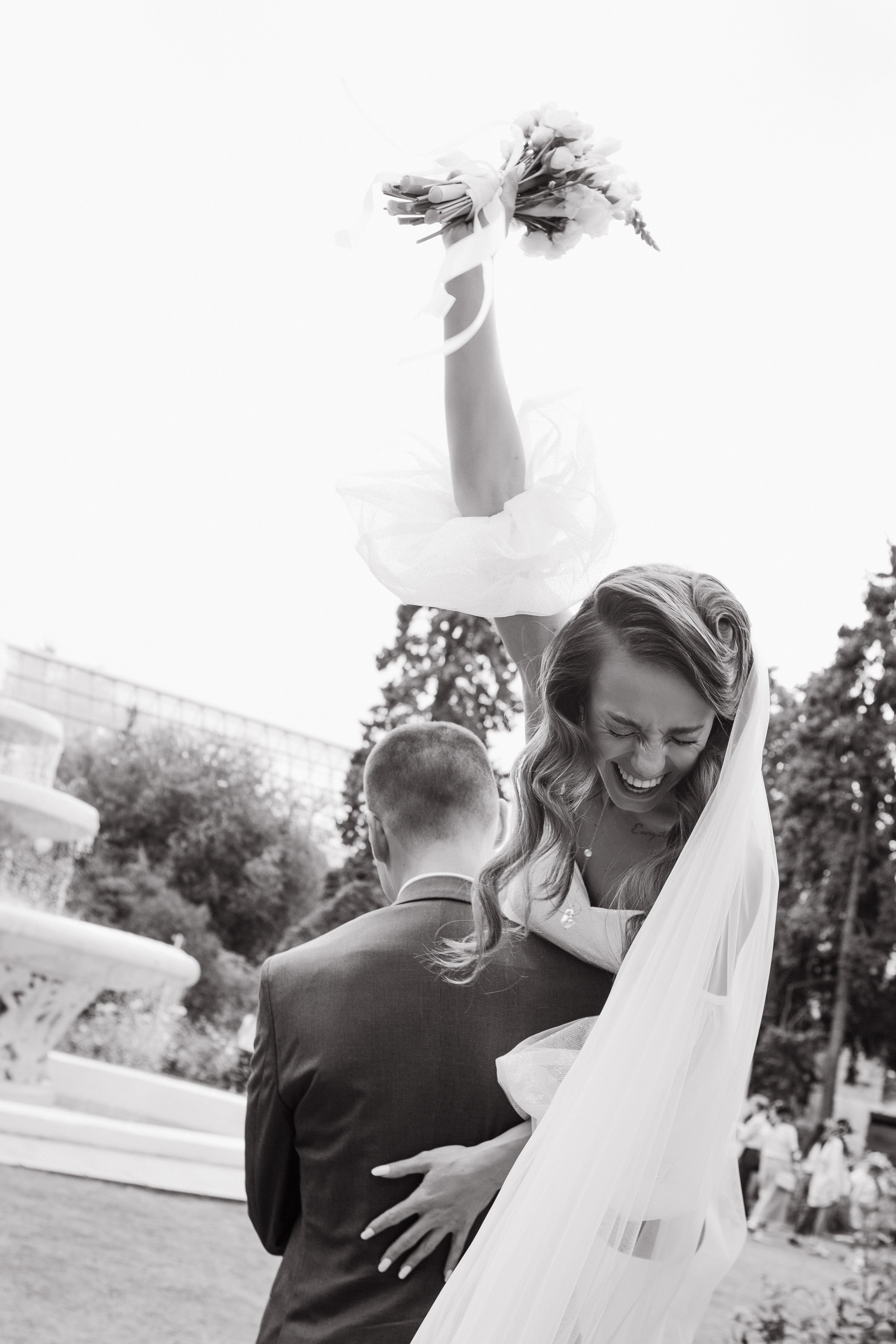 Это по любви