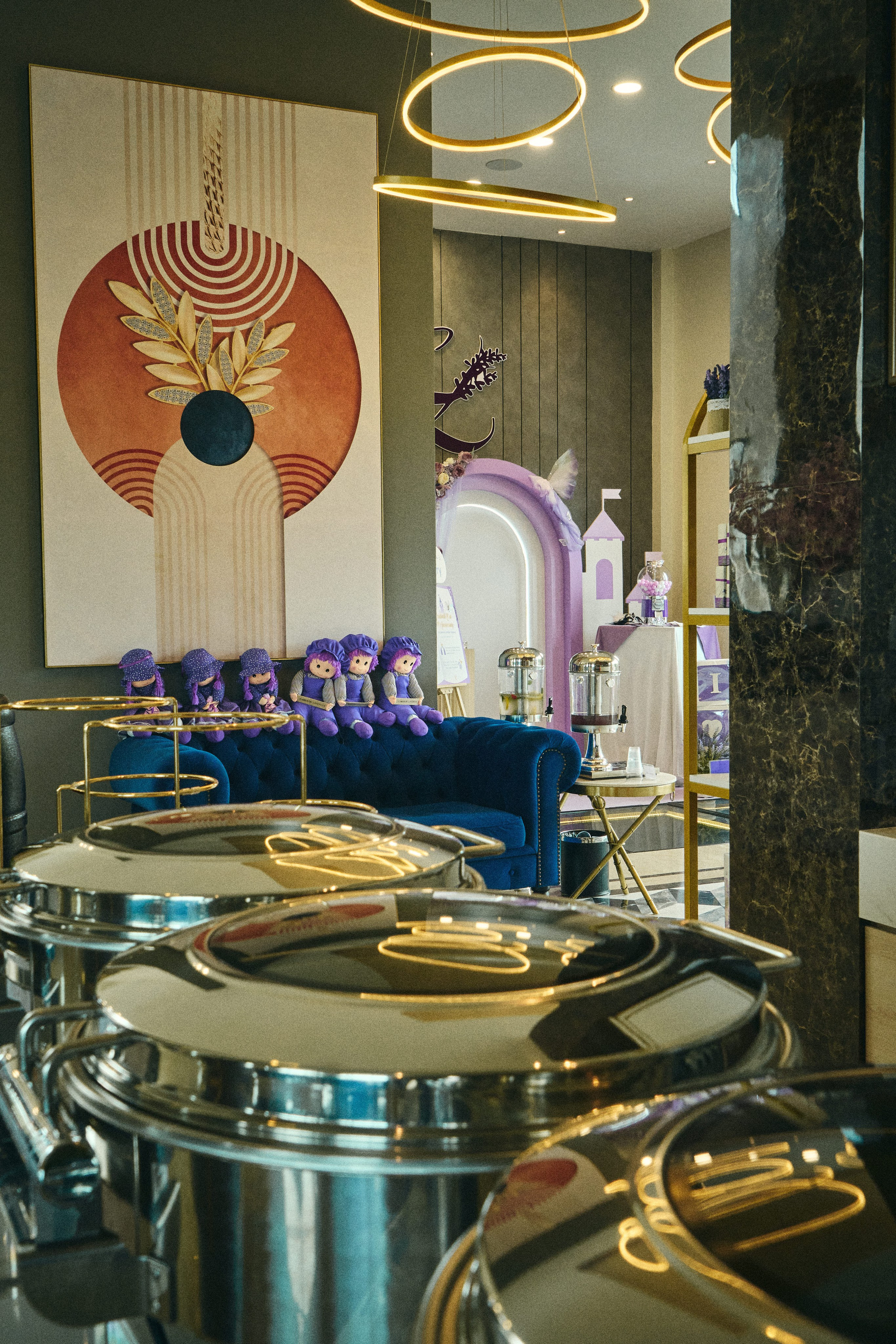 Lavender Mansion. See the moment and catche. commercial and reportage