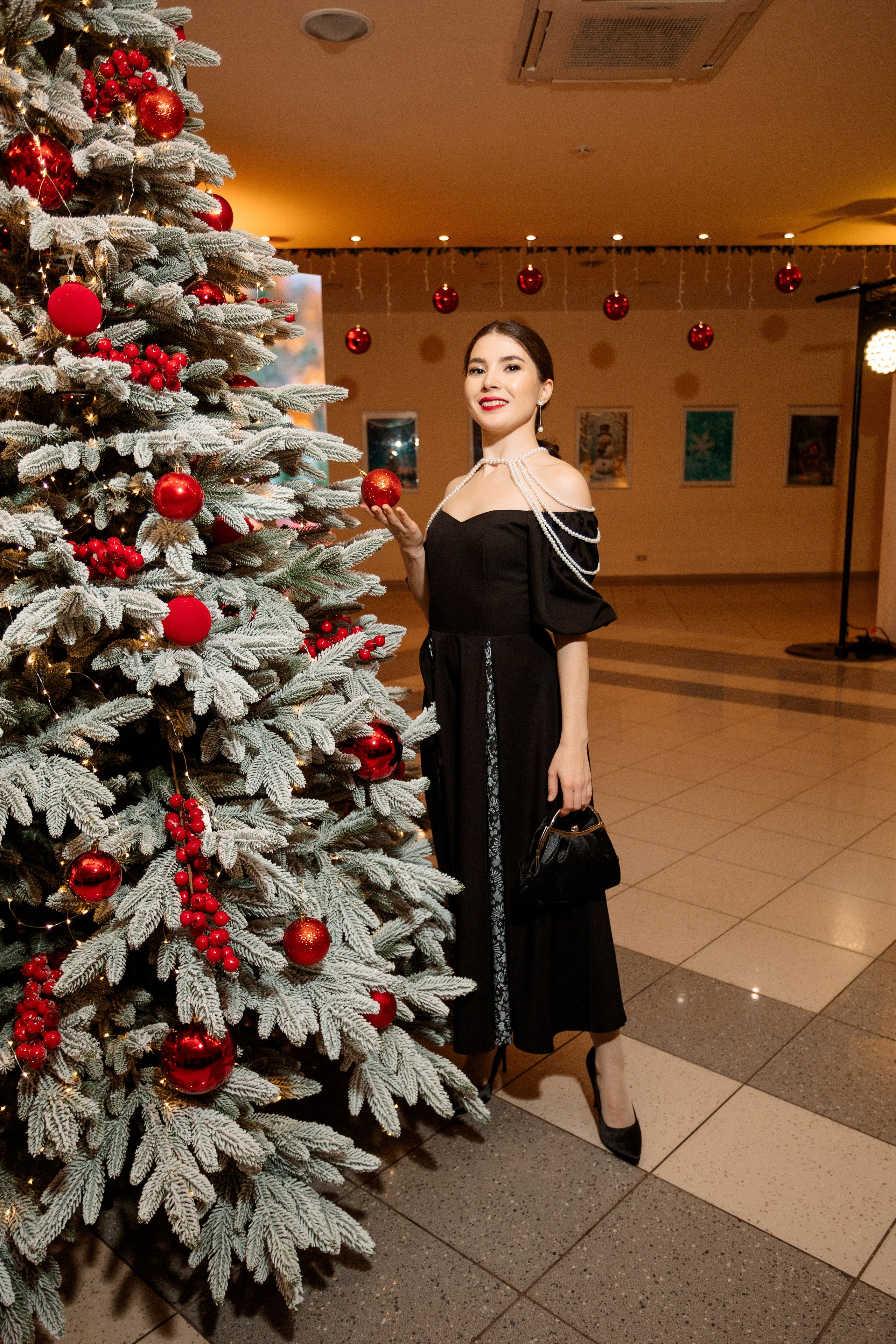 РЕПОРТАЖ: НОВЫЙ ГОД В ДК МЕТАЛЛУРГ. Профессиональный фотограф в Ижевске Леша Петров